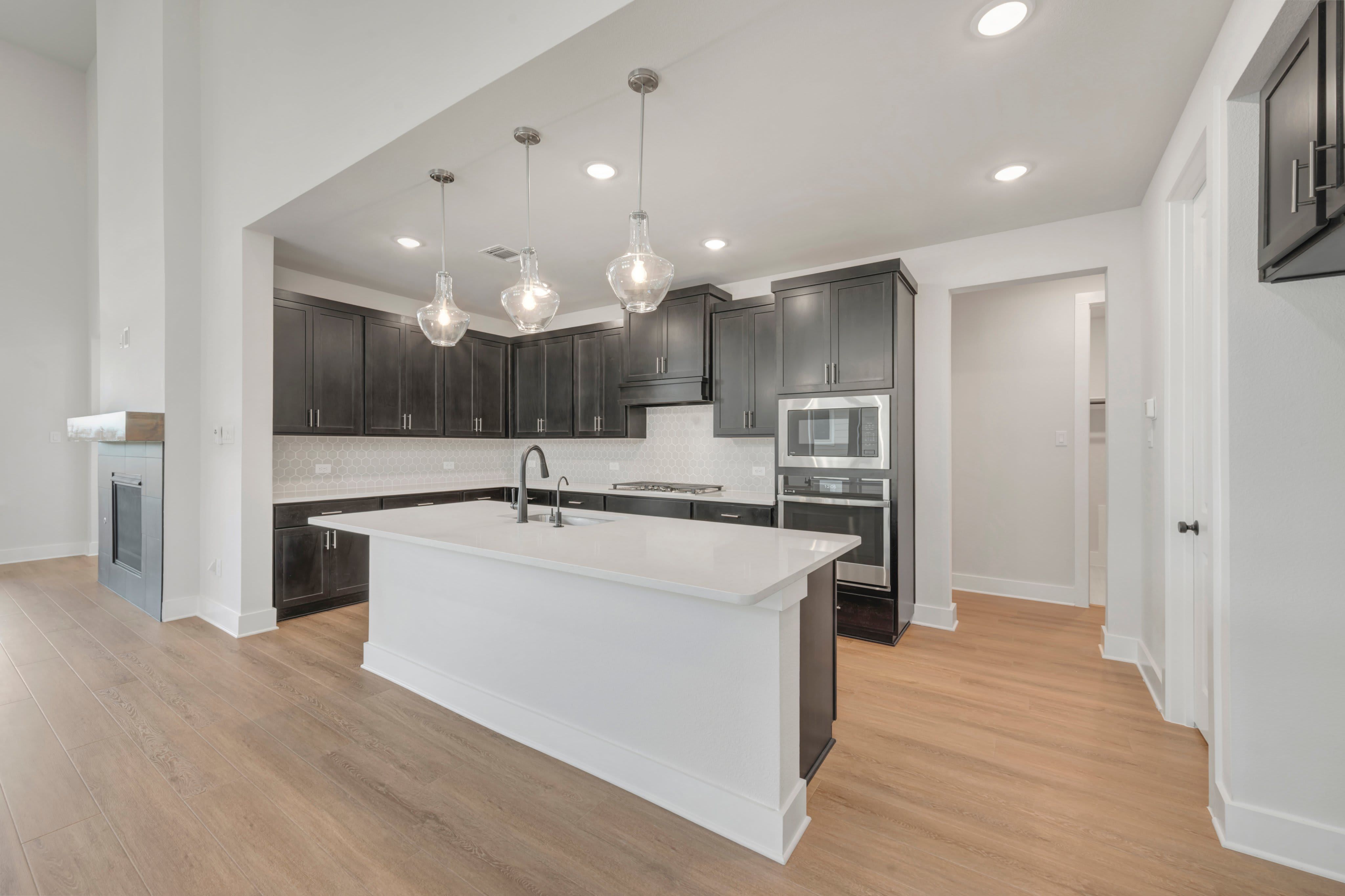 1732 Nesting Robin Lane