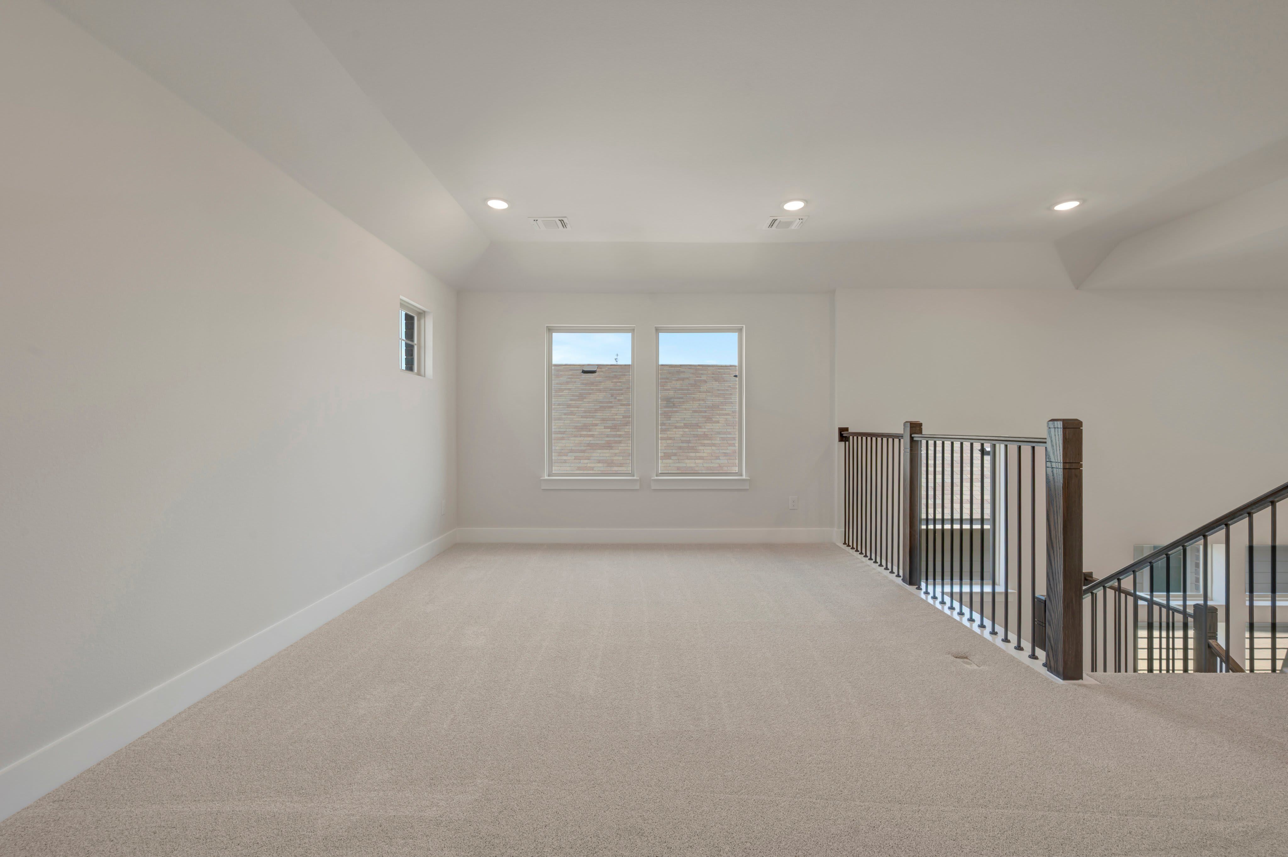 1732 Nesting Robin Lane
