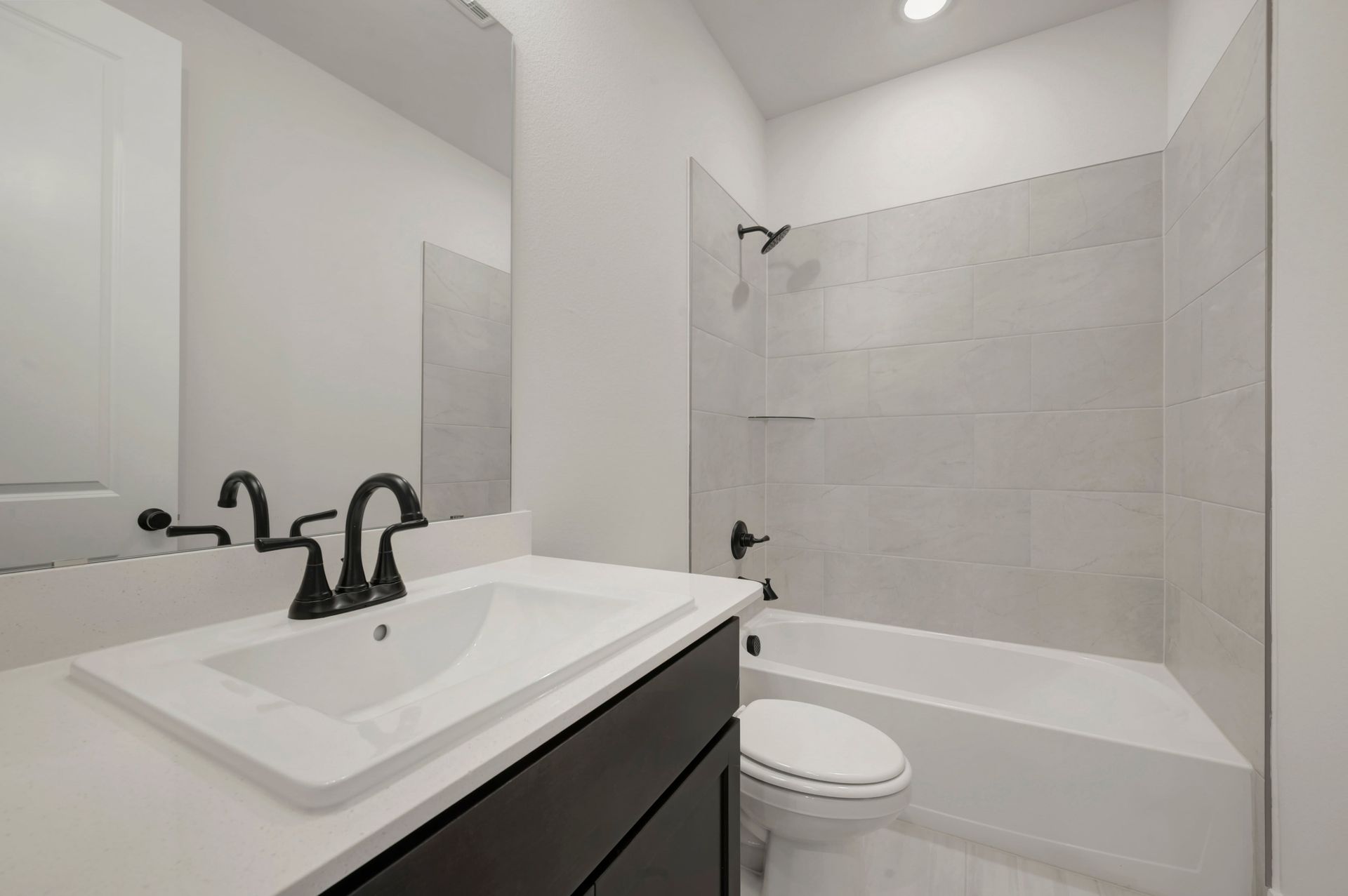 1732 Nesting Robin Lane