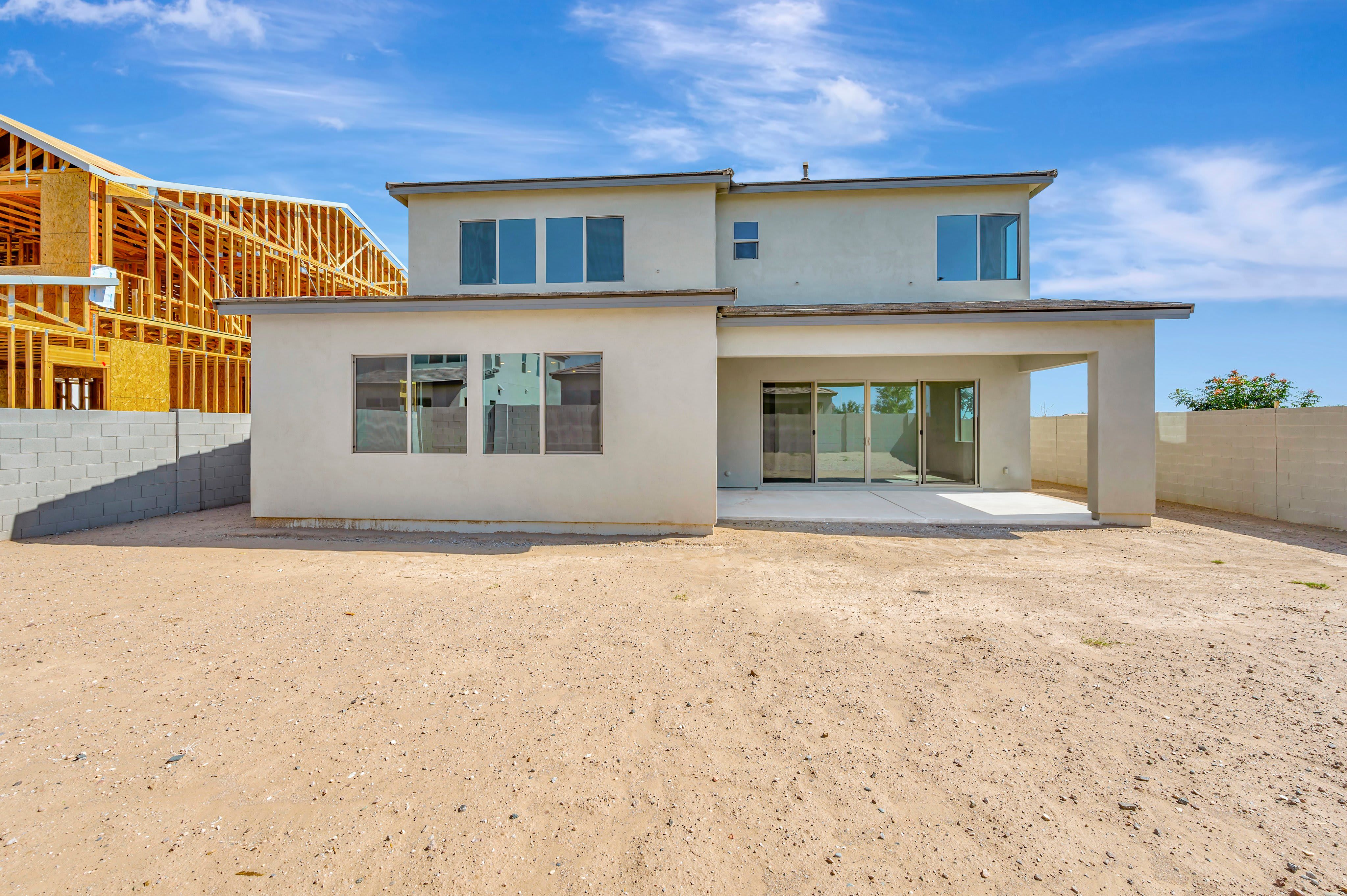 1902 E Pendolino Rd
