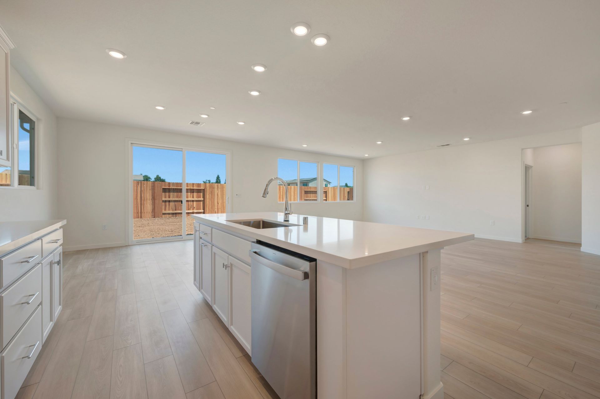 12188 Blue Indigo Cir