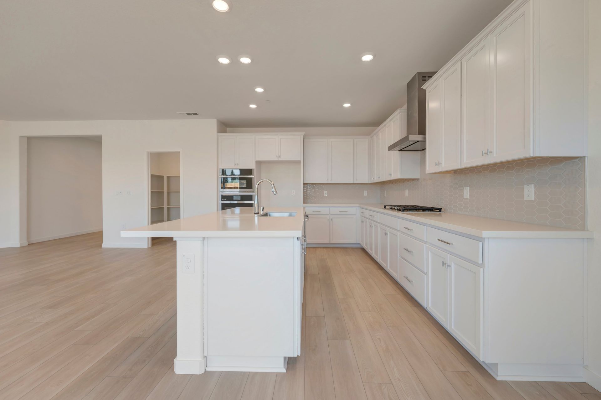 12188 Blue Indigo Cir