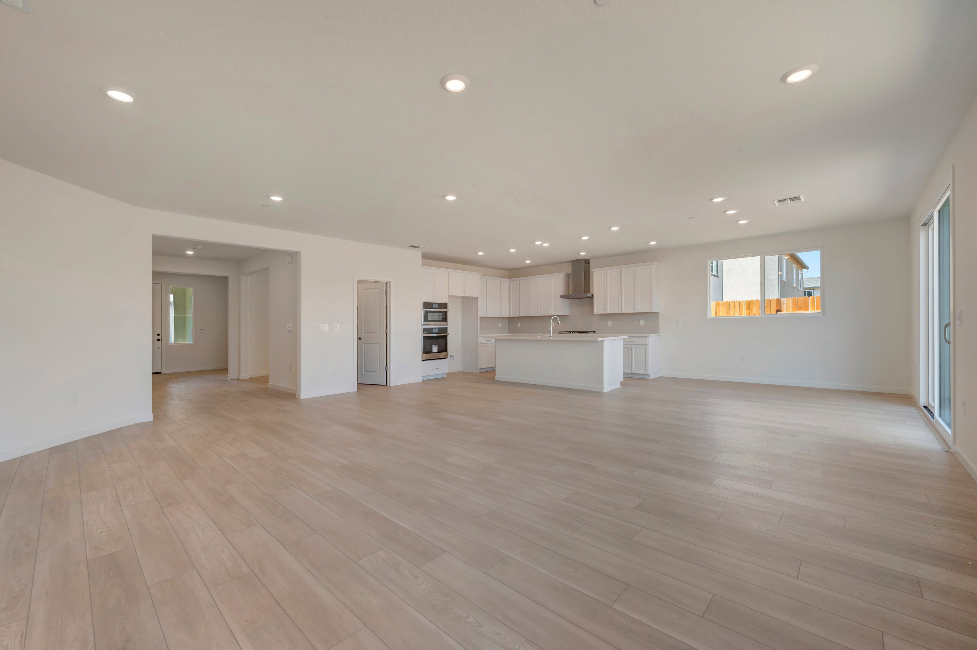 12188 Blue Indigo Cir