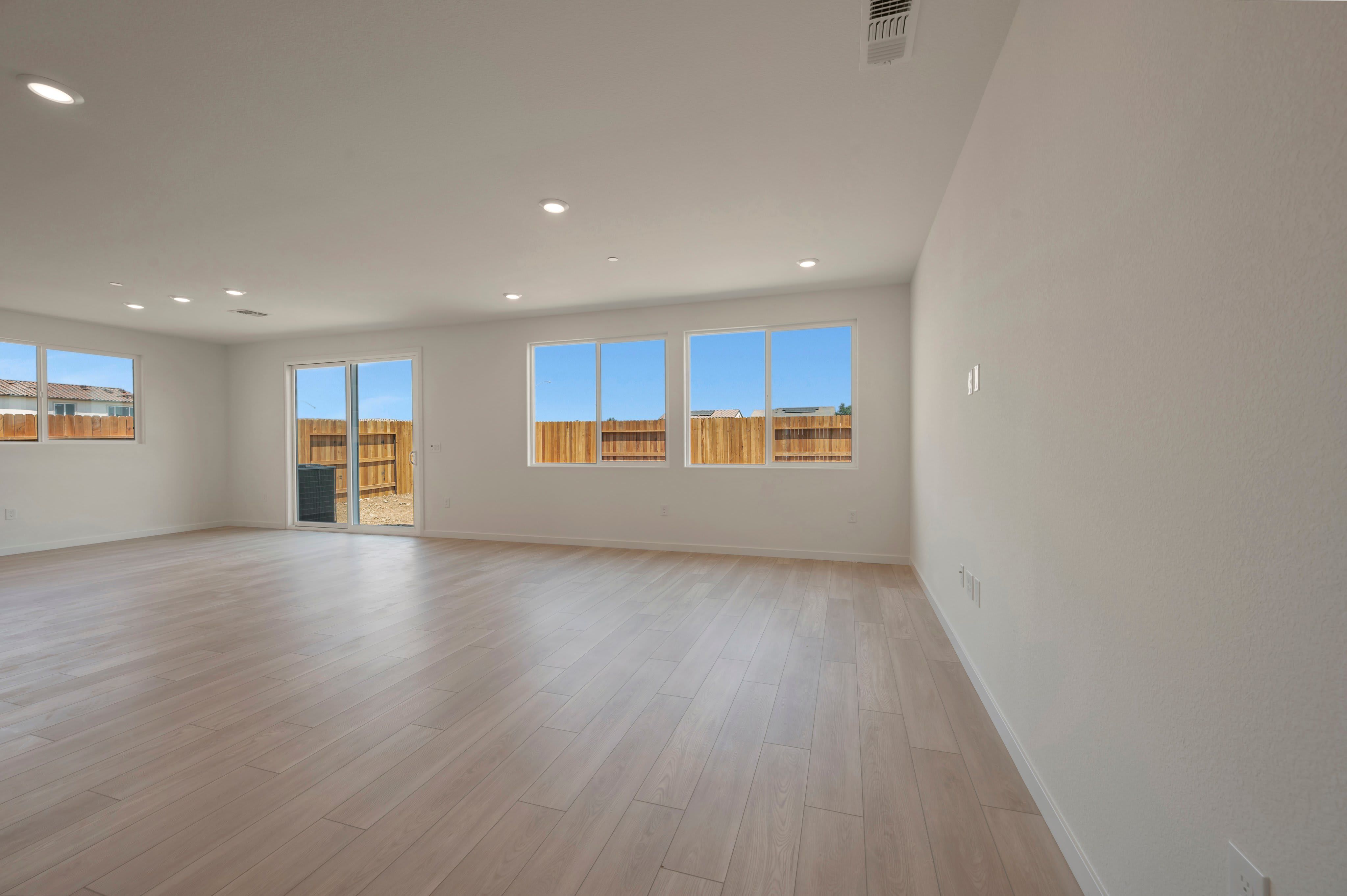 12188 Blue Indigo Cir