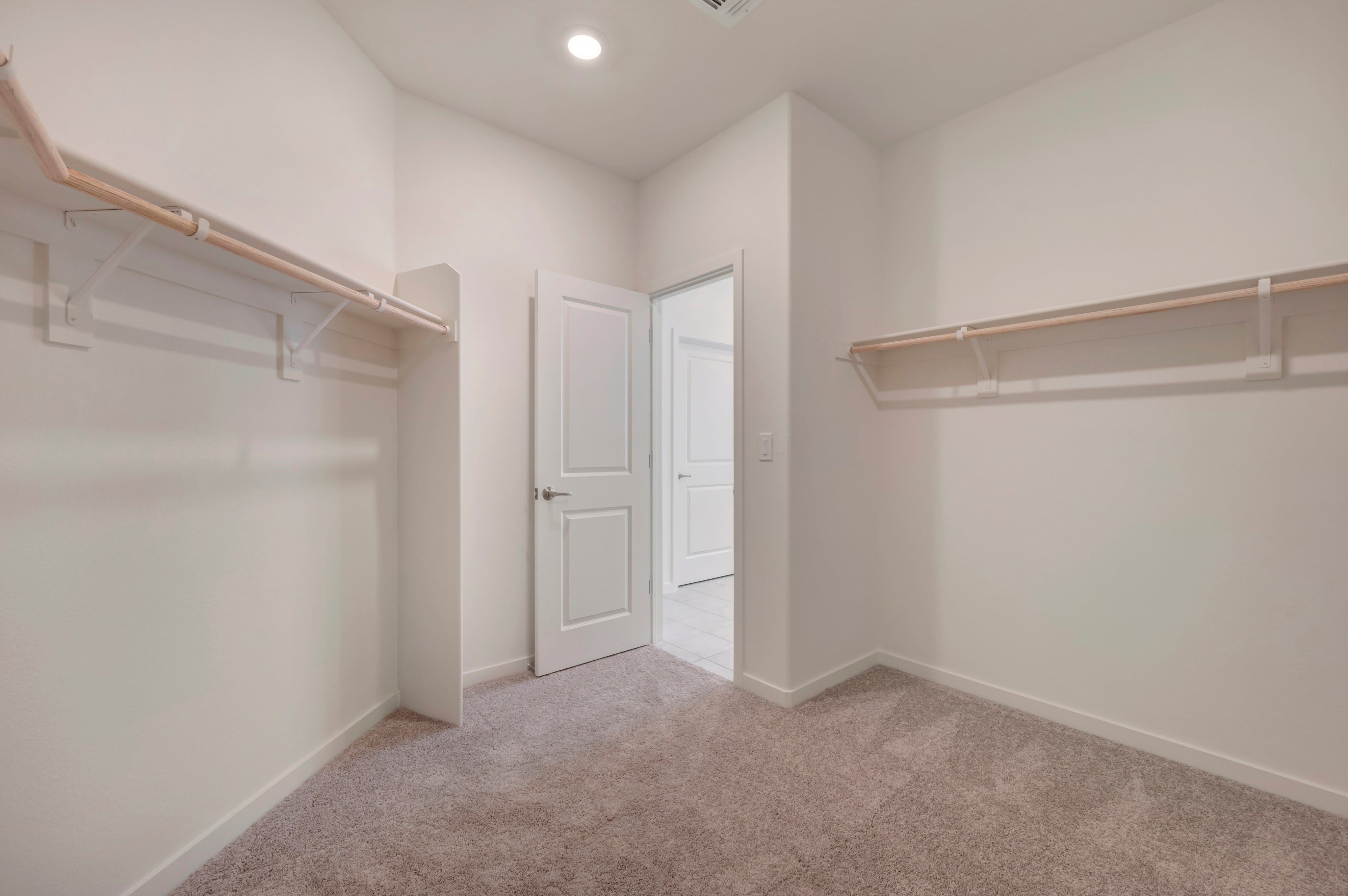 12188 Blue Indigo Cir
