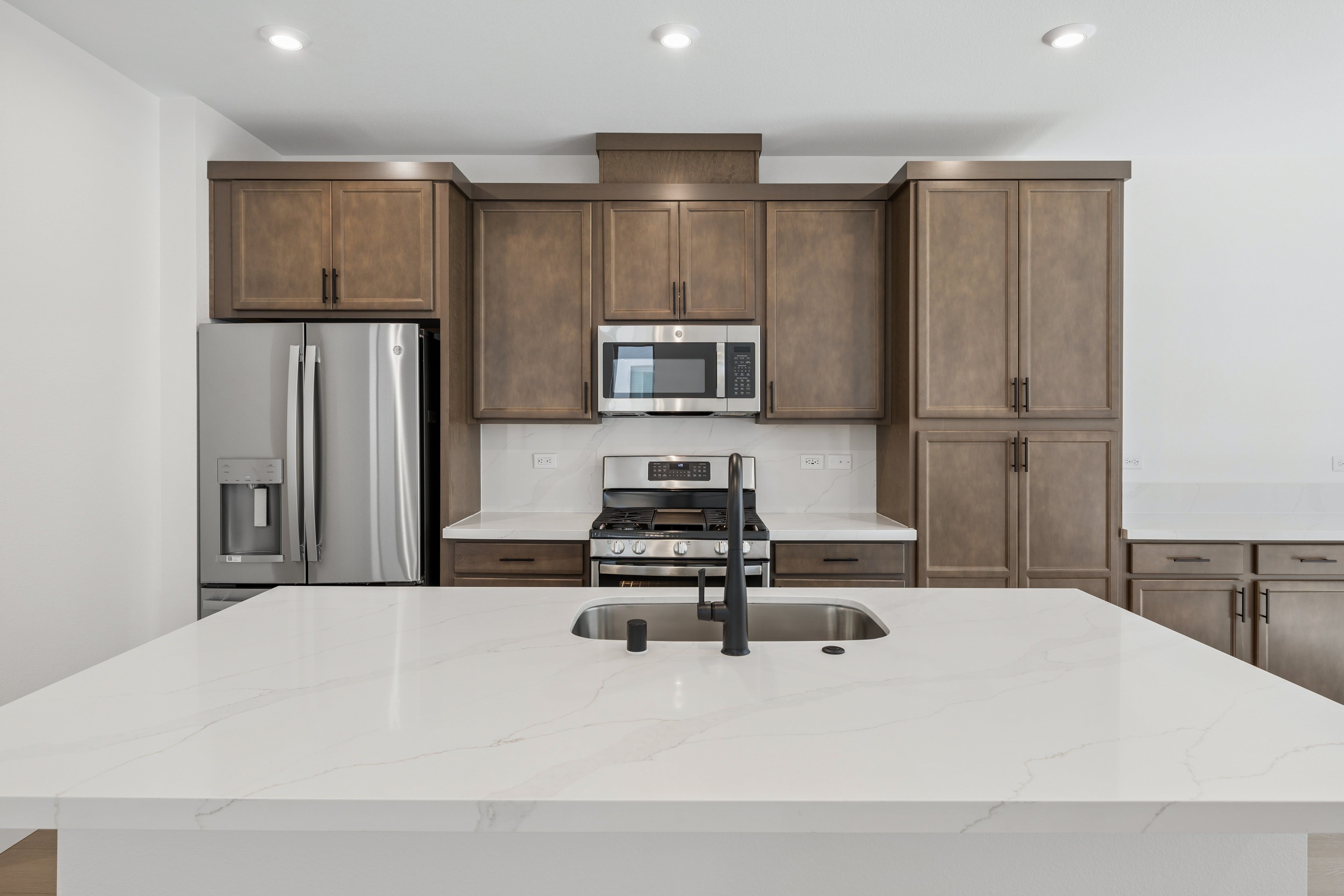 4285 PARK EDGE COURT