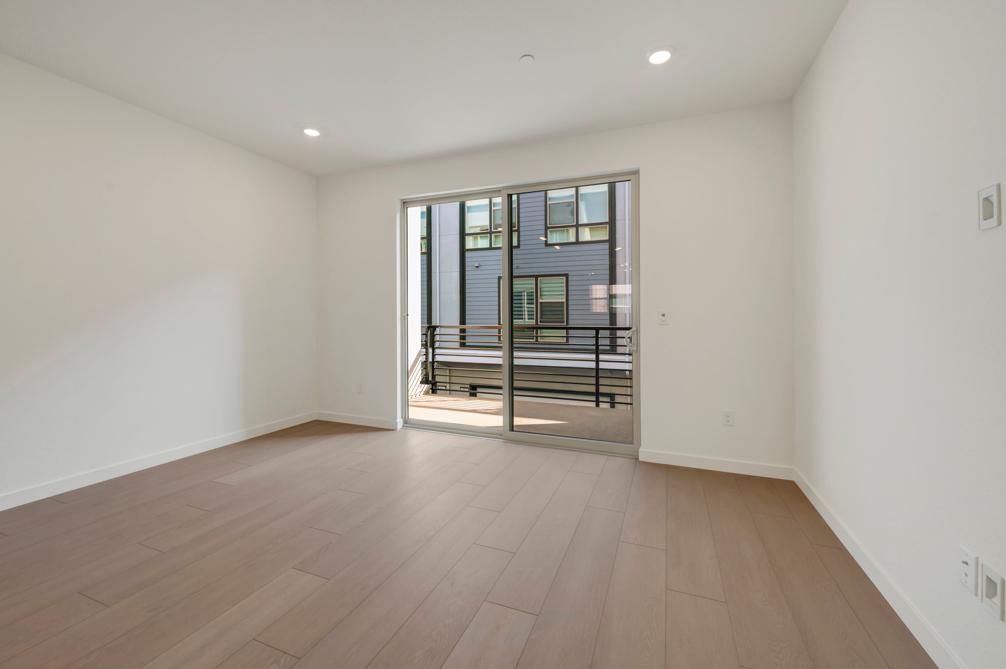 5956 Virtual Court