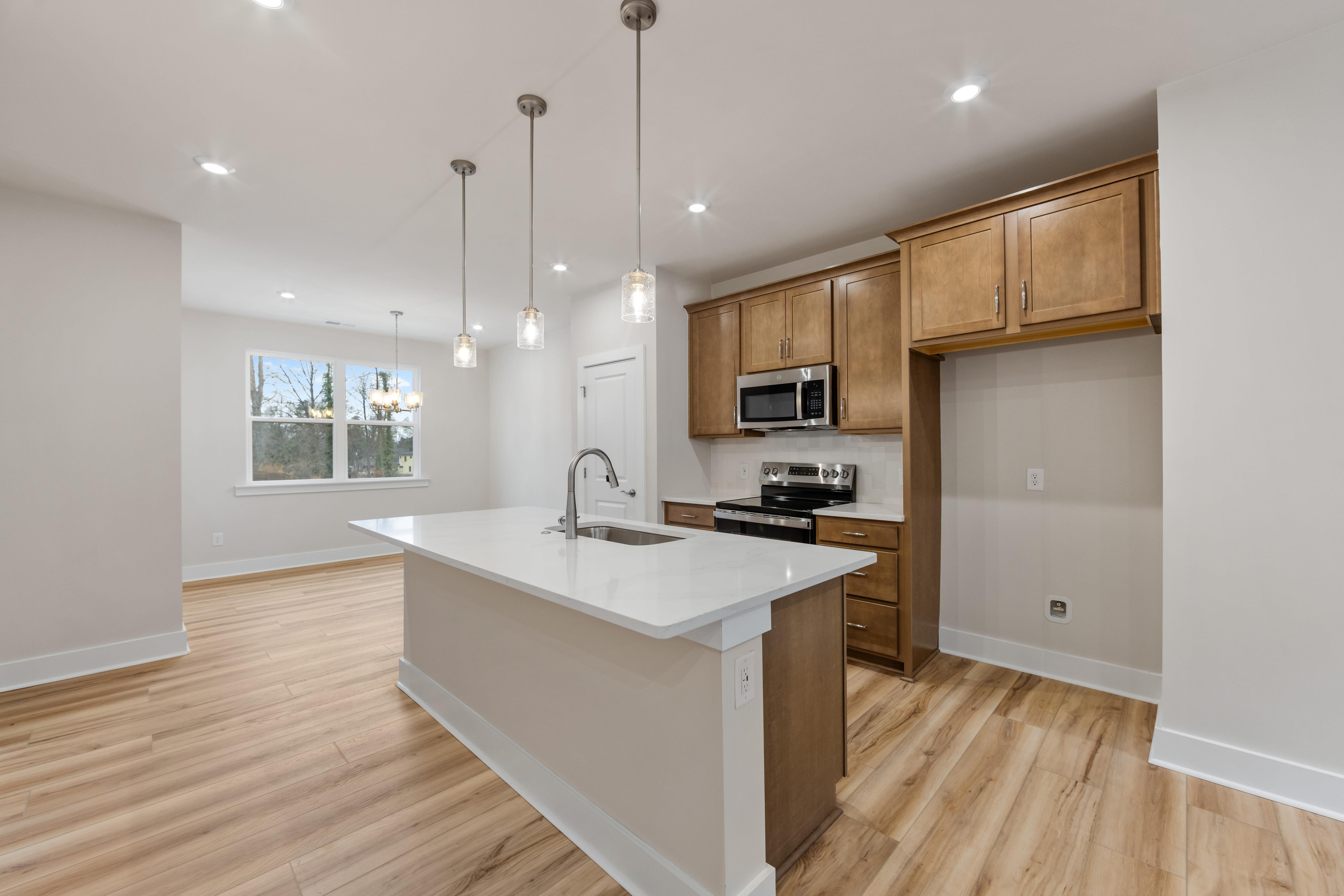 6008 Pivot Ct