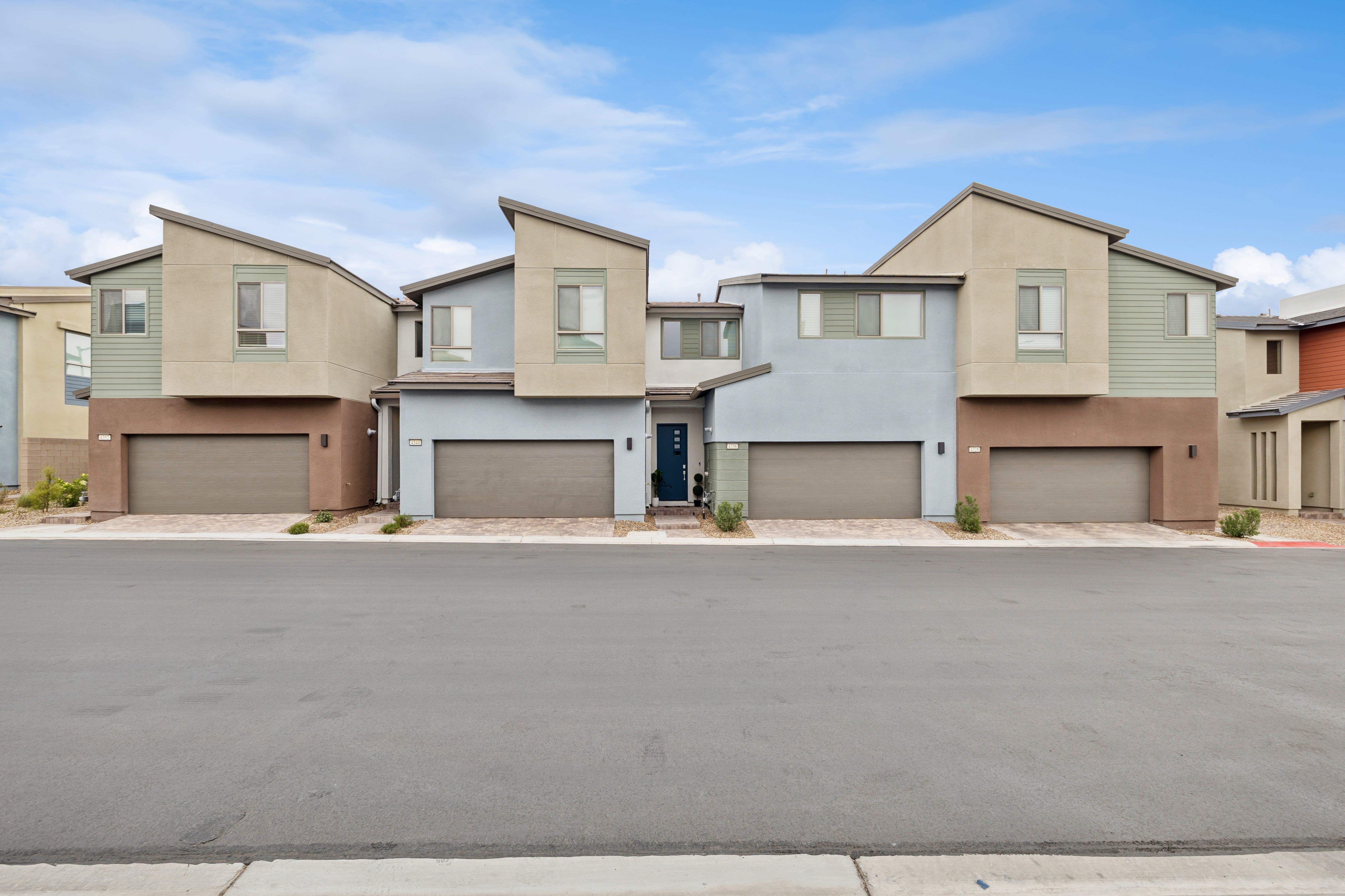 4352 TALLOW FALLS AVENUE (Plan 2)