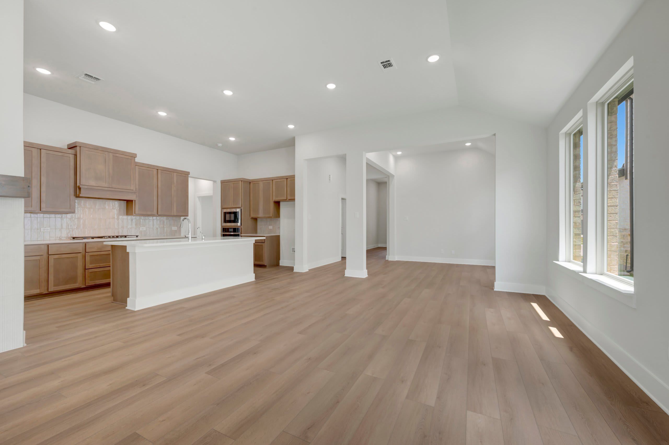 1733 Nesting Robin Lane
