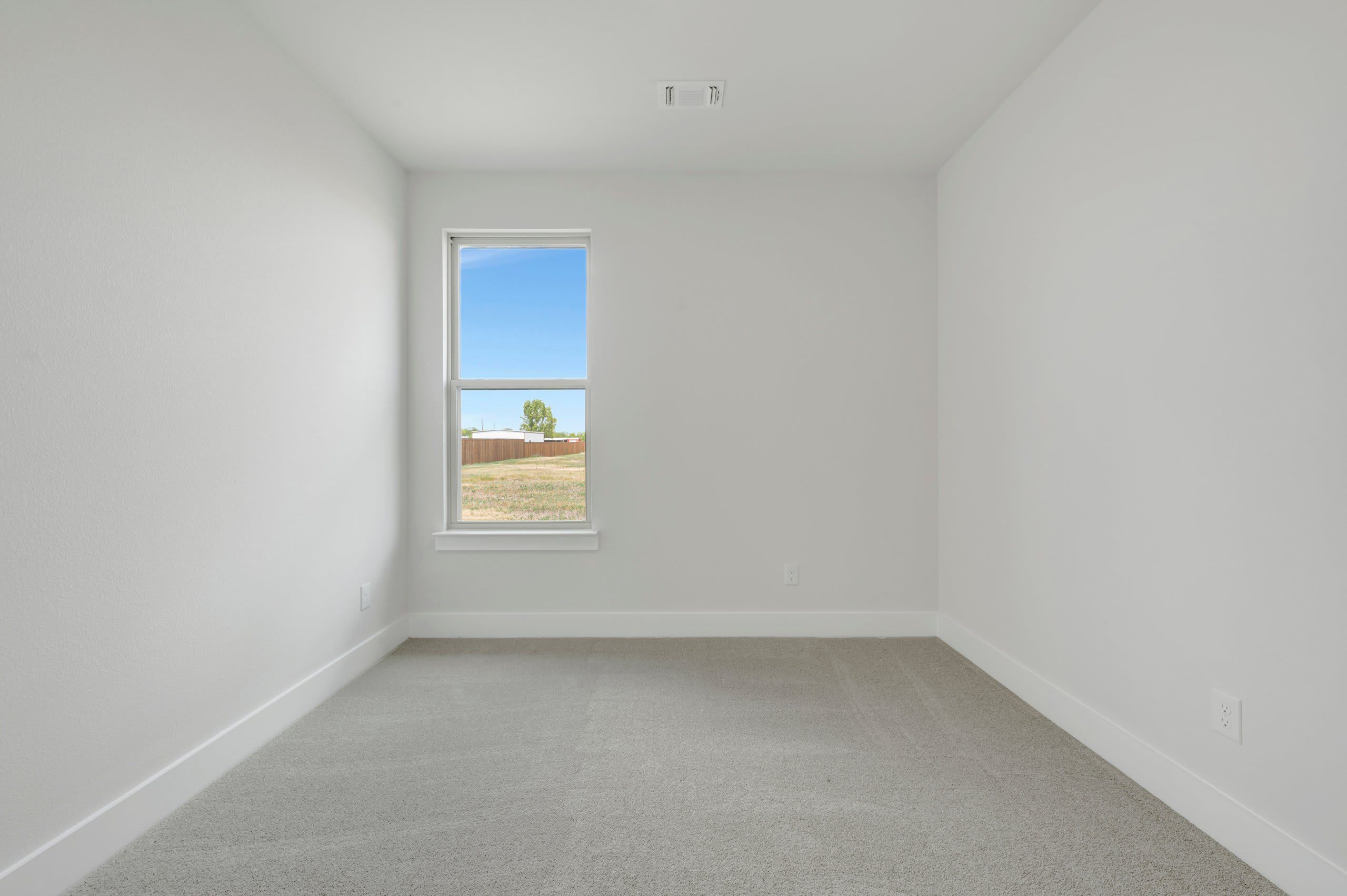 1733 Nesting Robin Lane