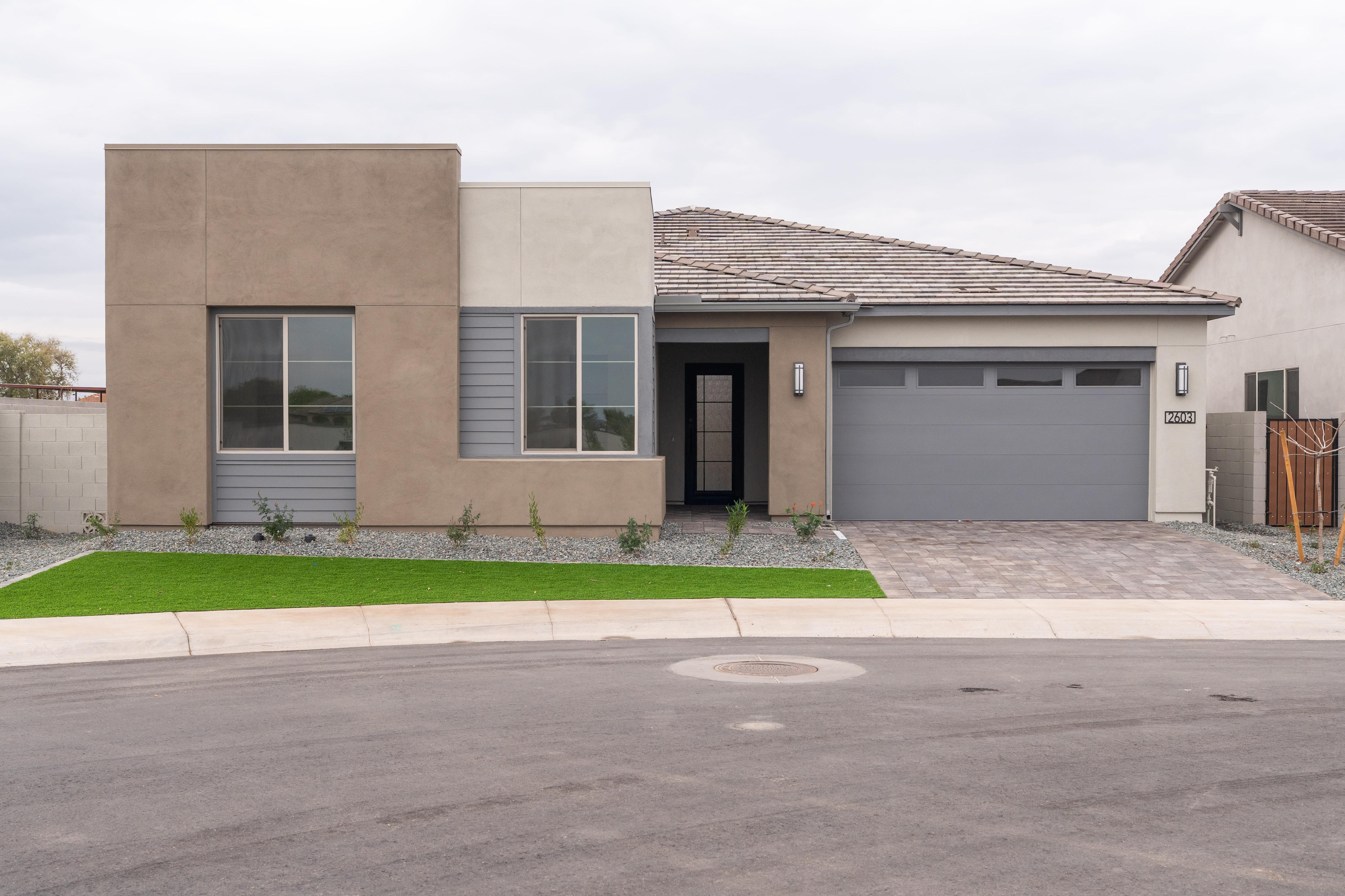 2603 E ALFONSO DR
