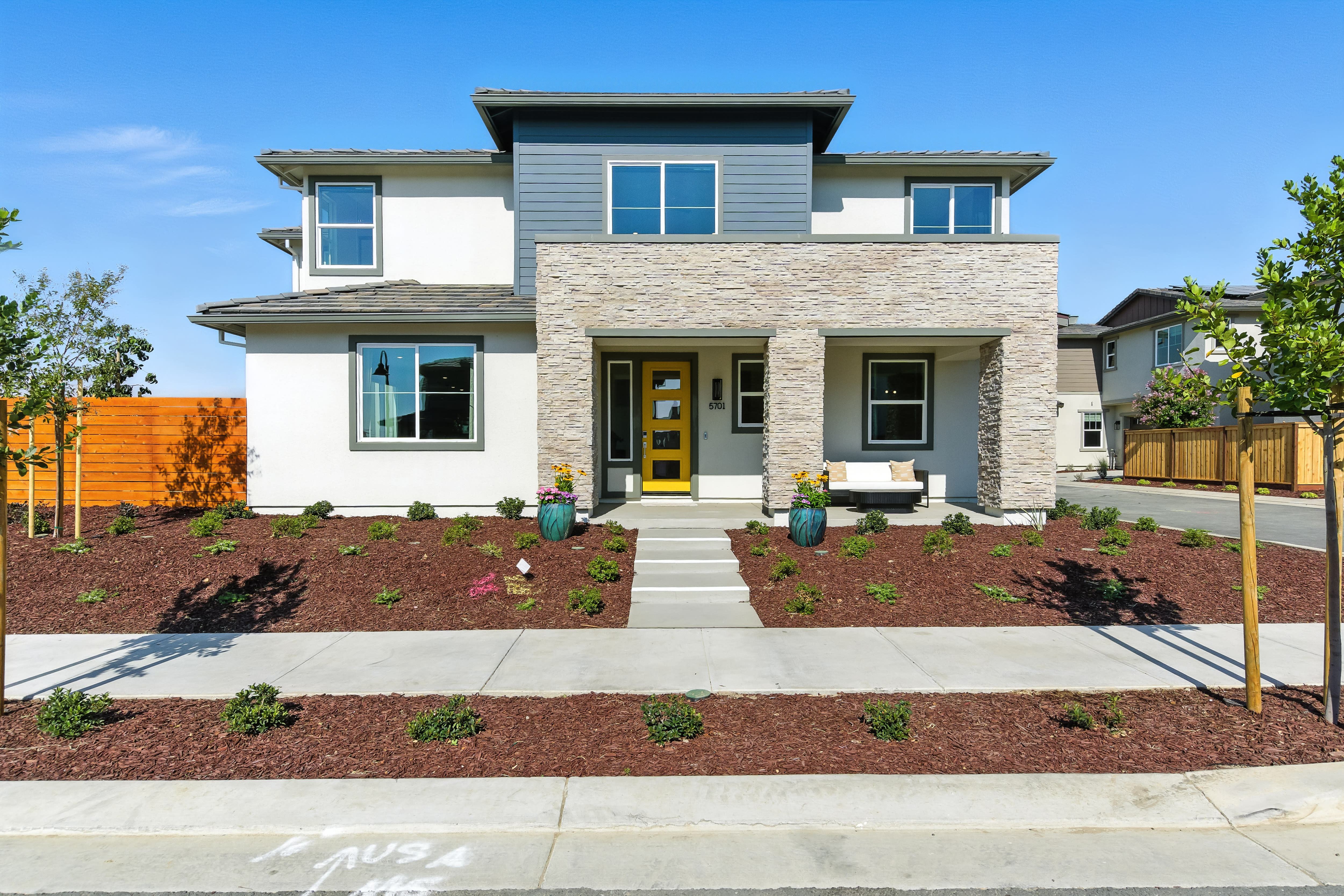 2441 Cinnabar Drive. Fairfield, CA 94533