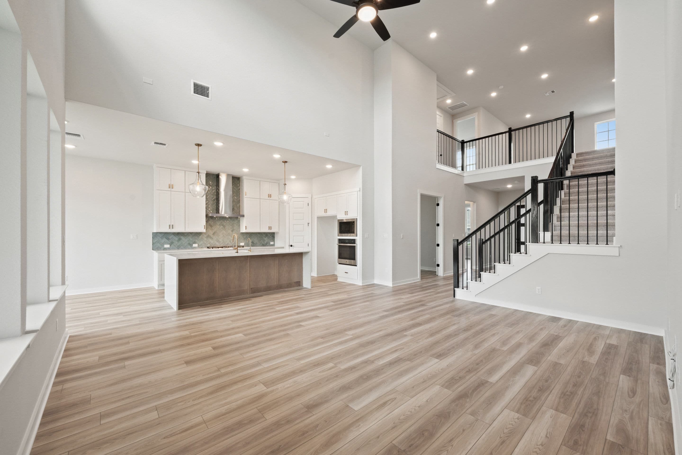 10720 Worth Lane