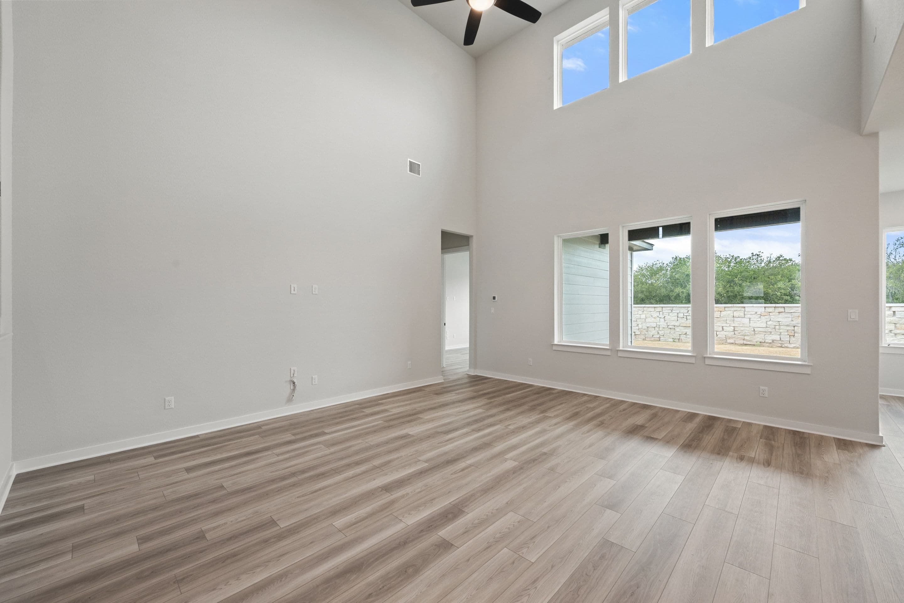 10720 Worth Lane