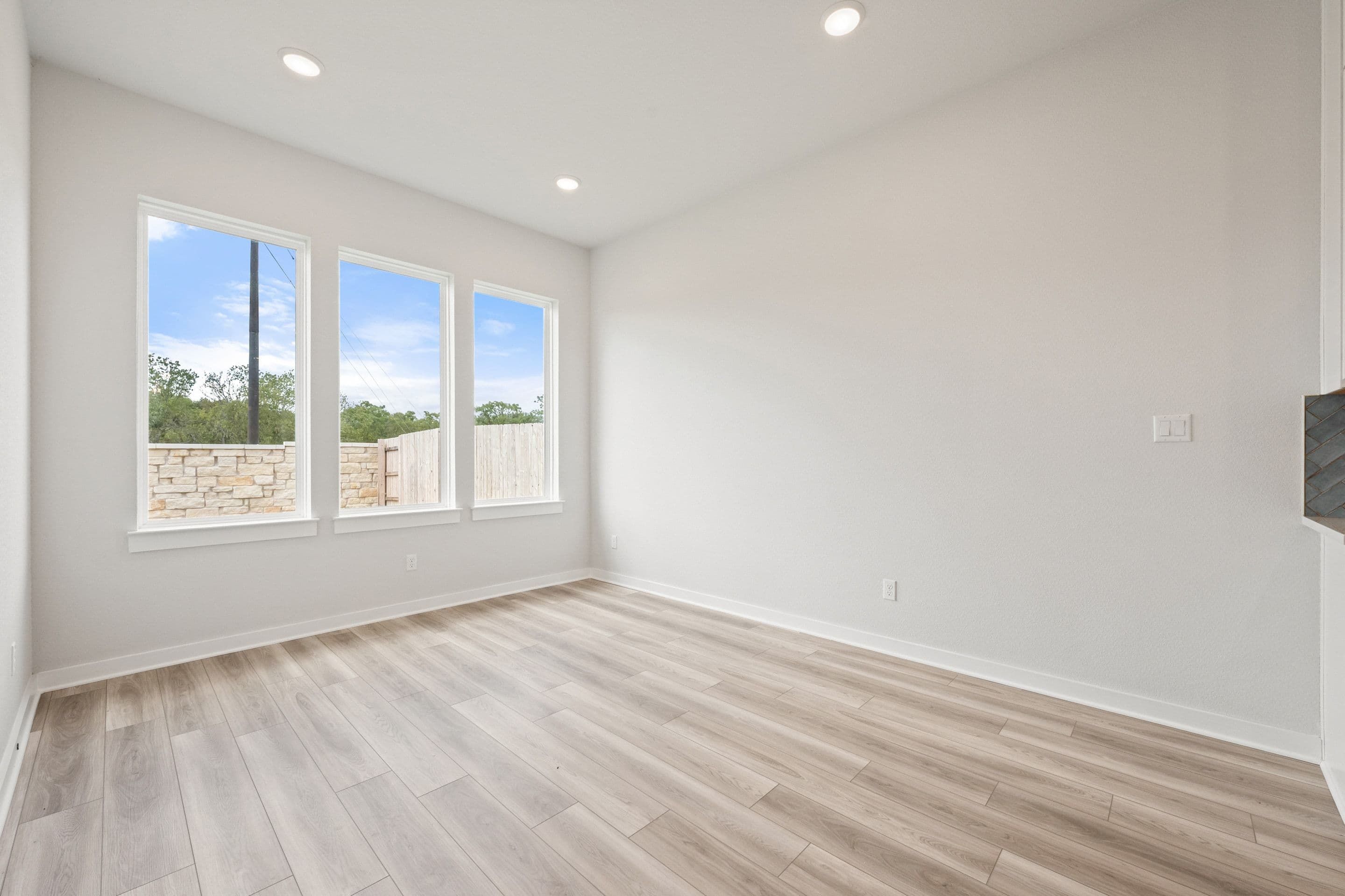 10720 Worth Lane