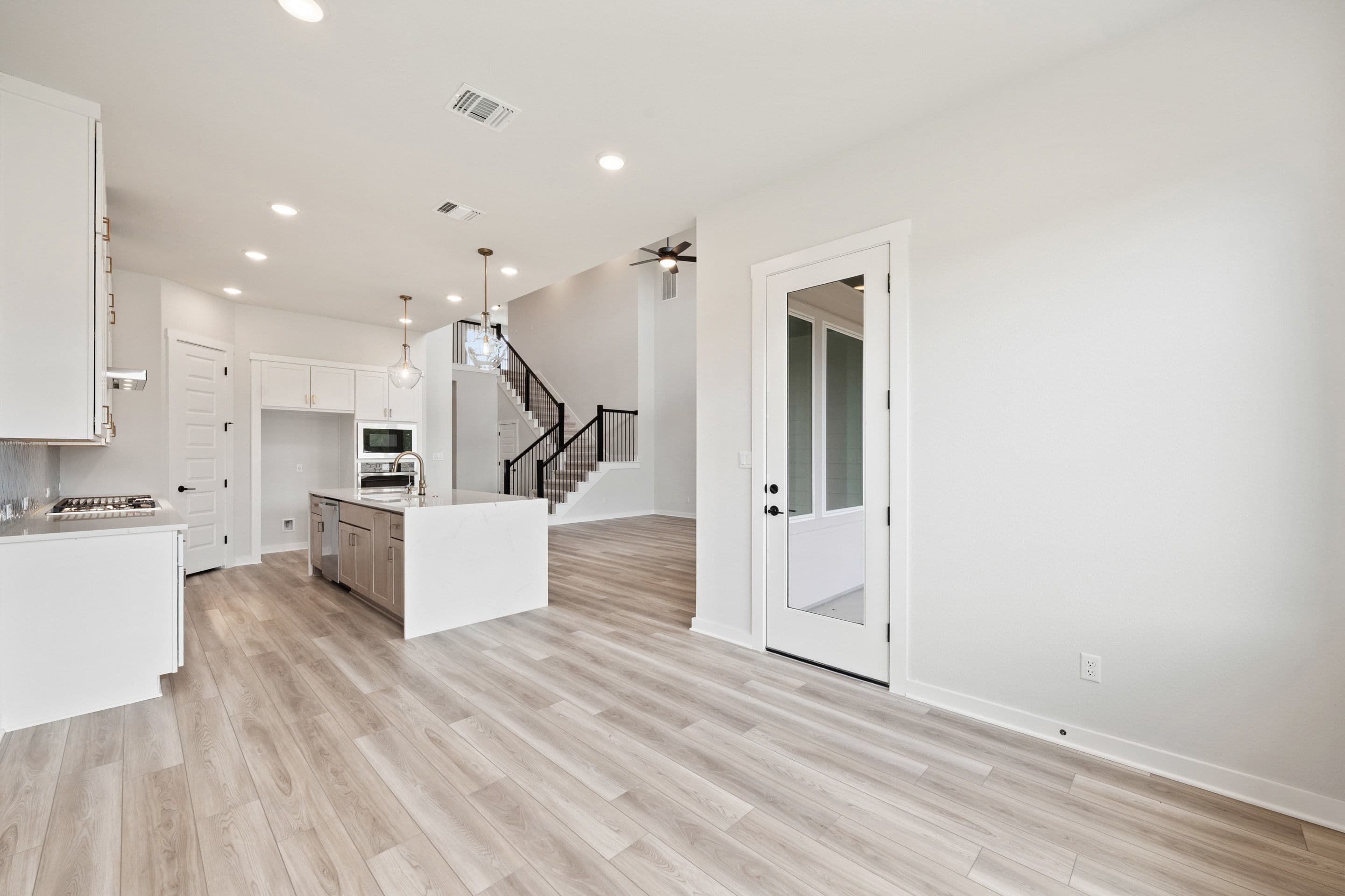 10720 Worth Lane