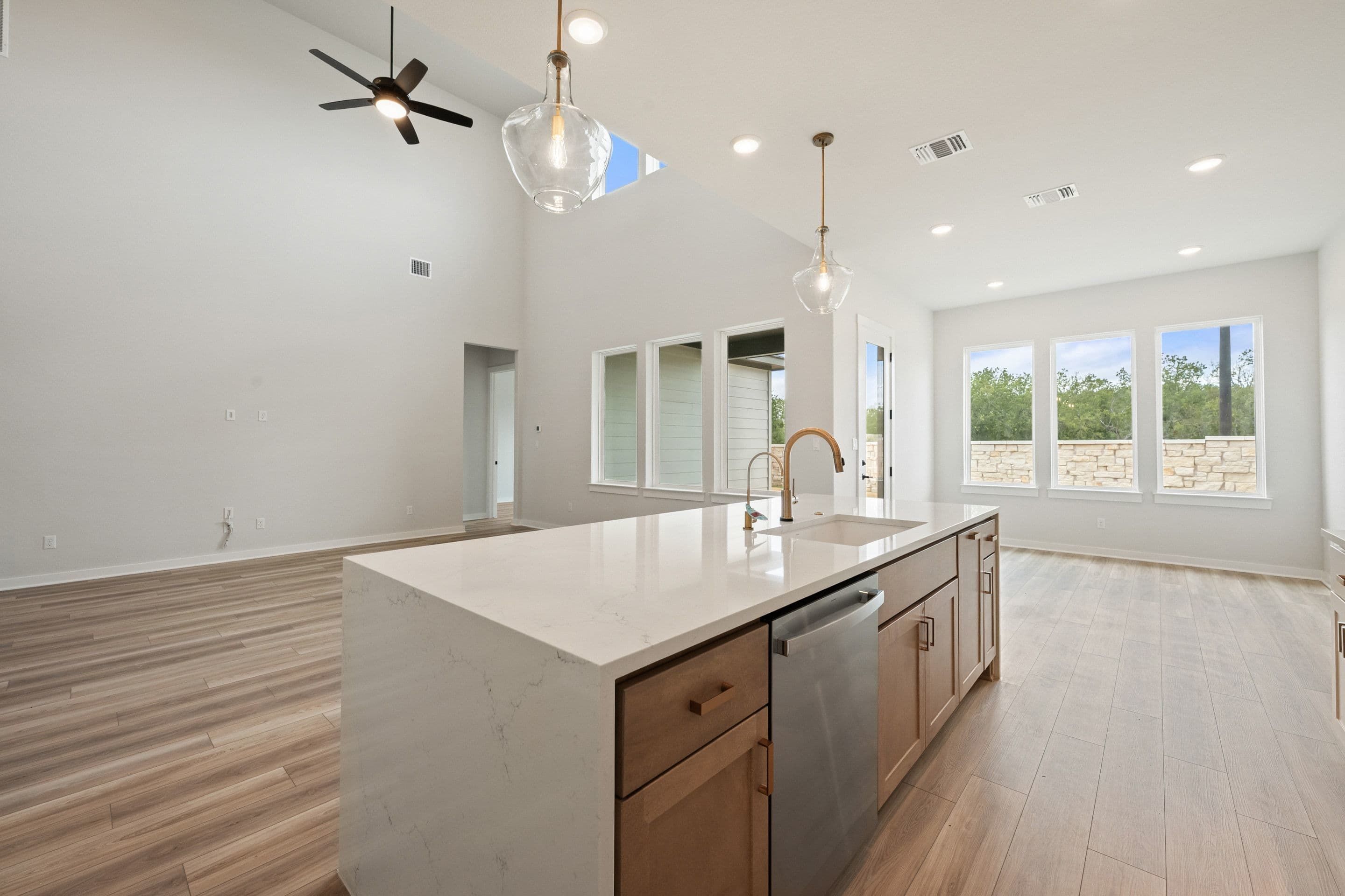 10720 Worth Lane