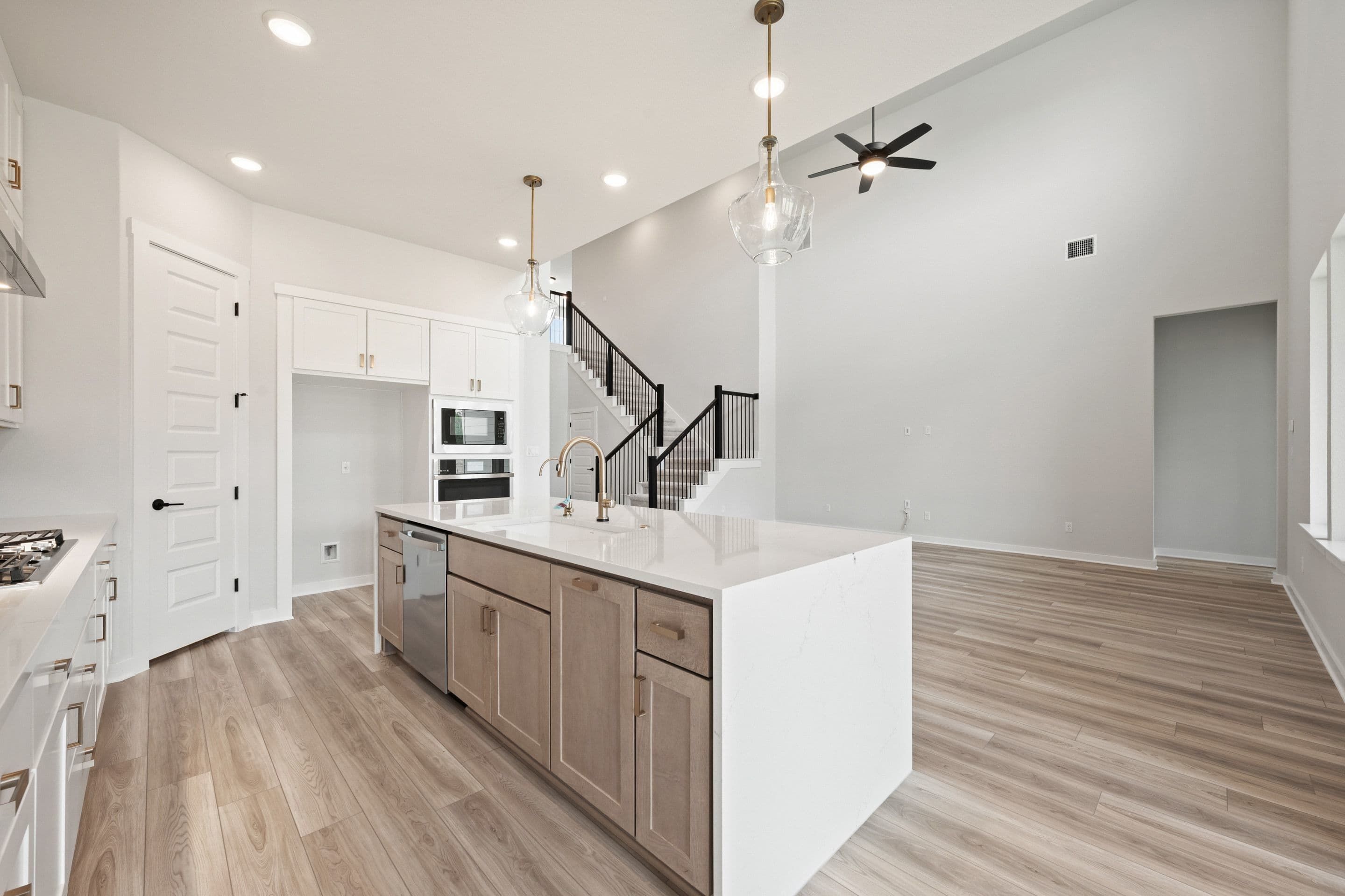 10720 Worth Lane