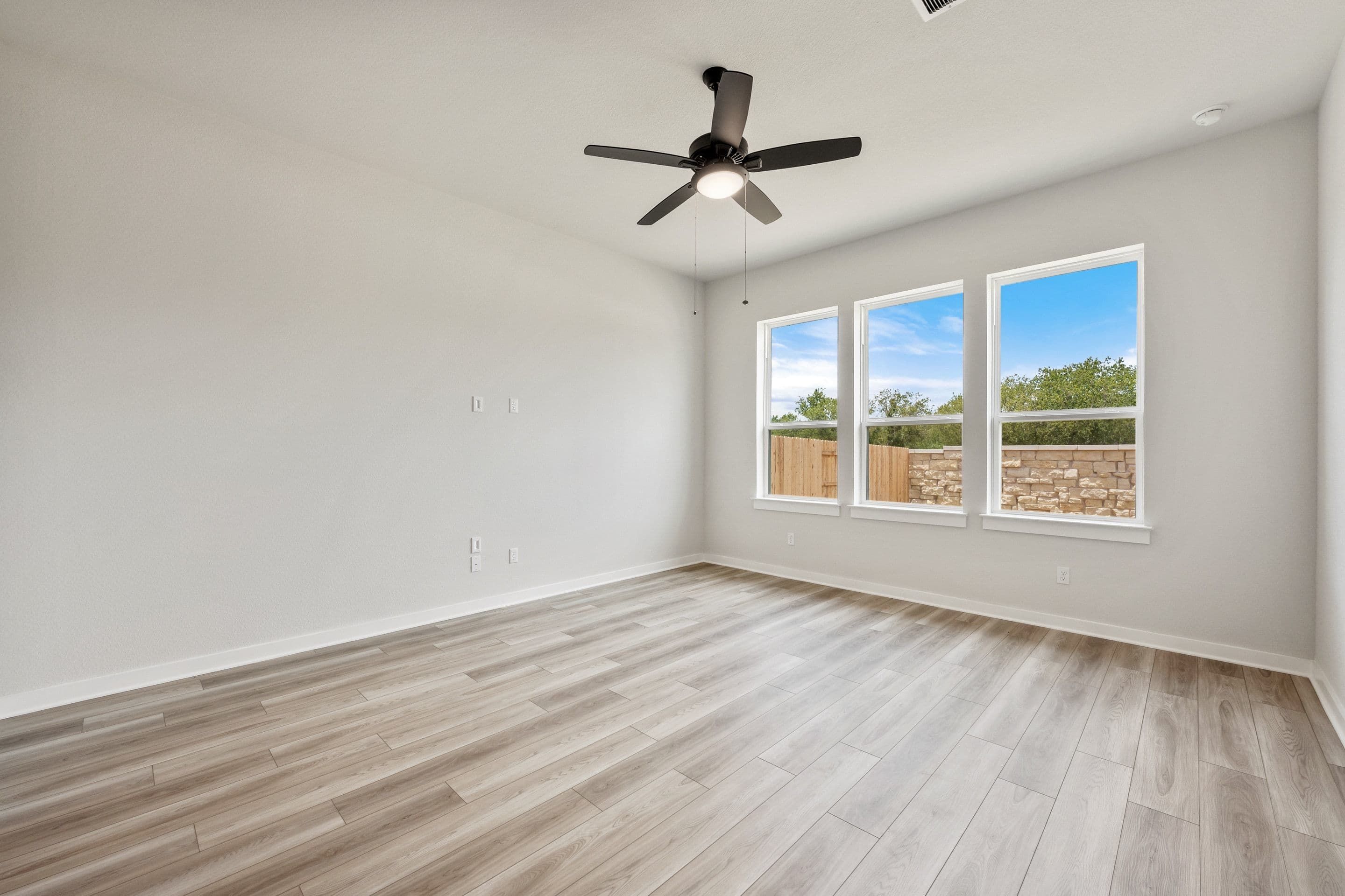 10720 Worth Lane