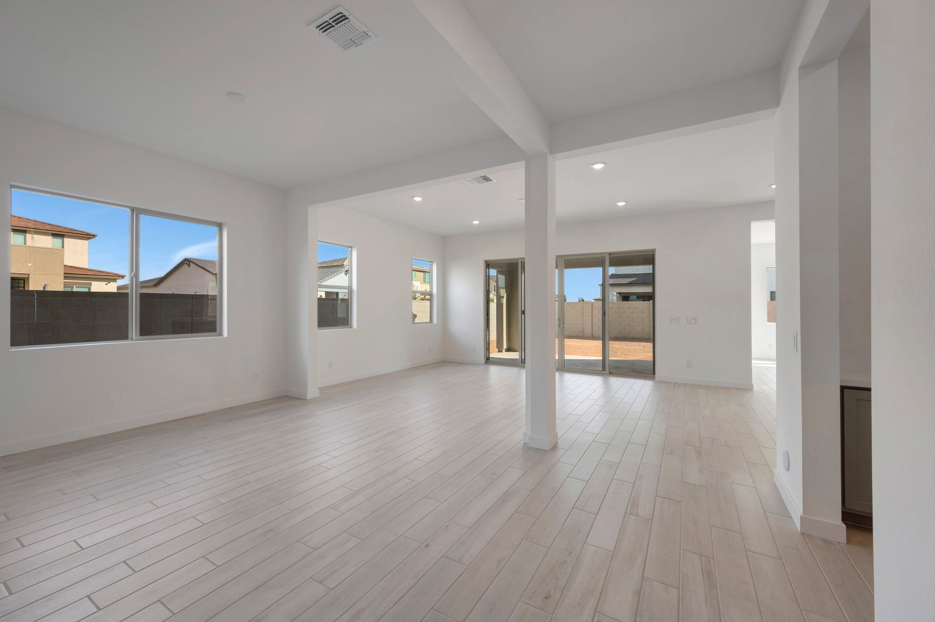 2405 E Leccino Dr