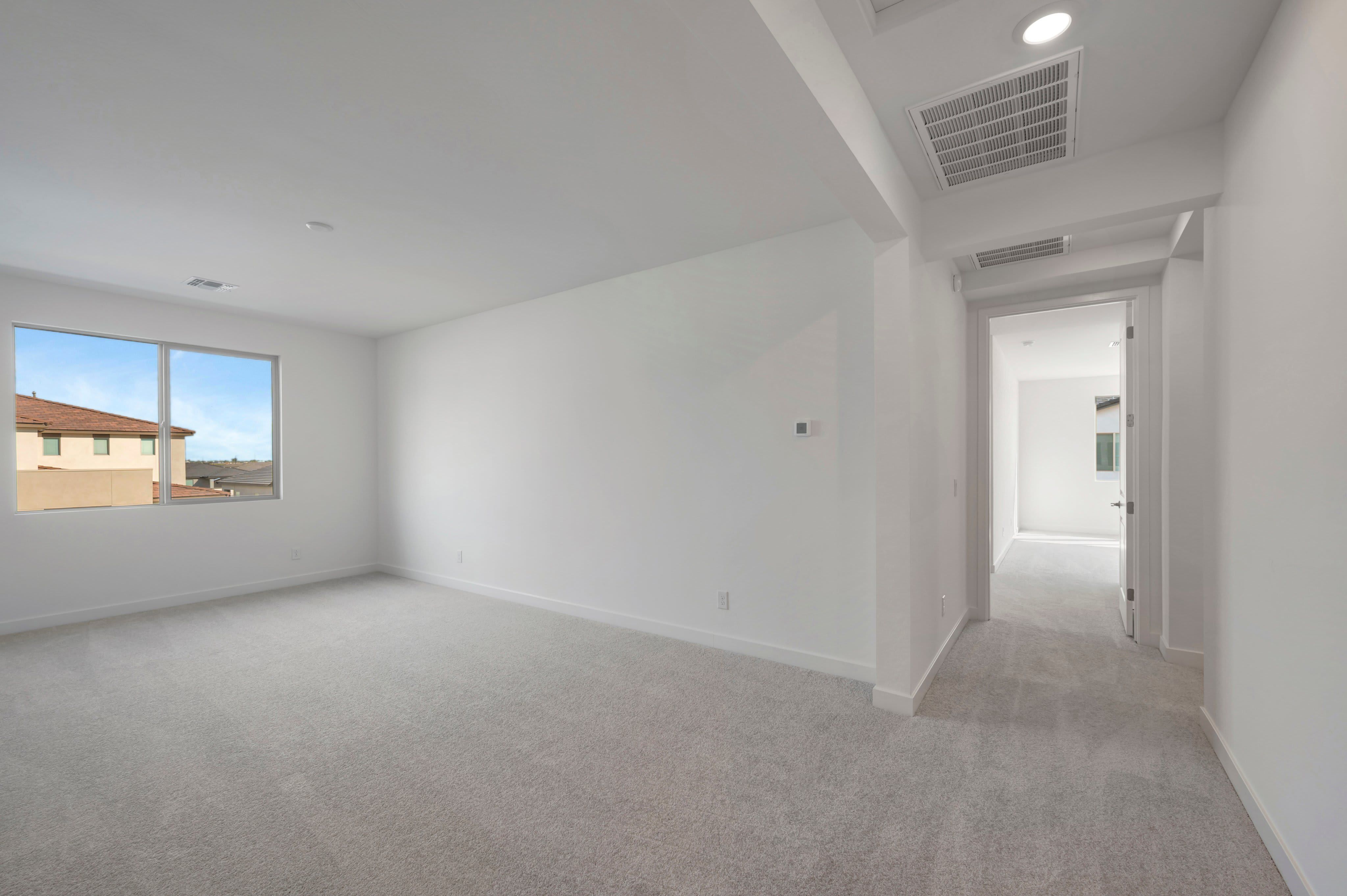 2405 E LECCINO DR