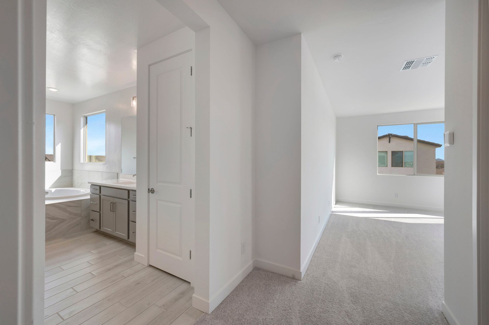 2405 E Leccino Dr