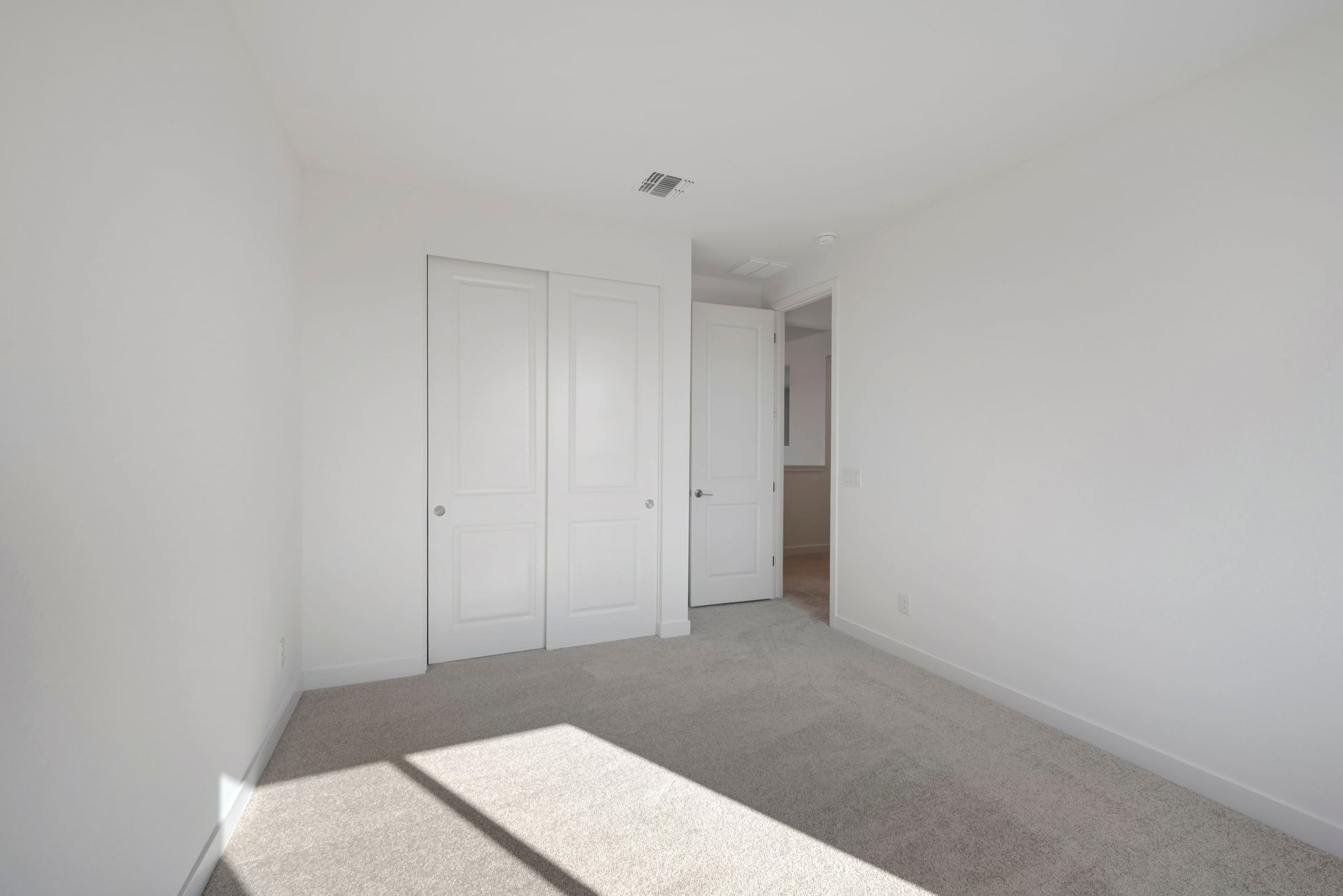 2405 E Leccino Dr