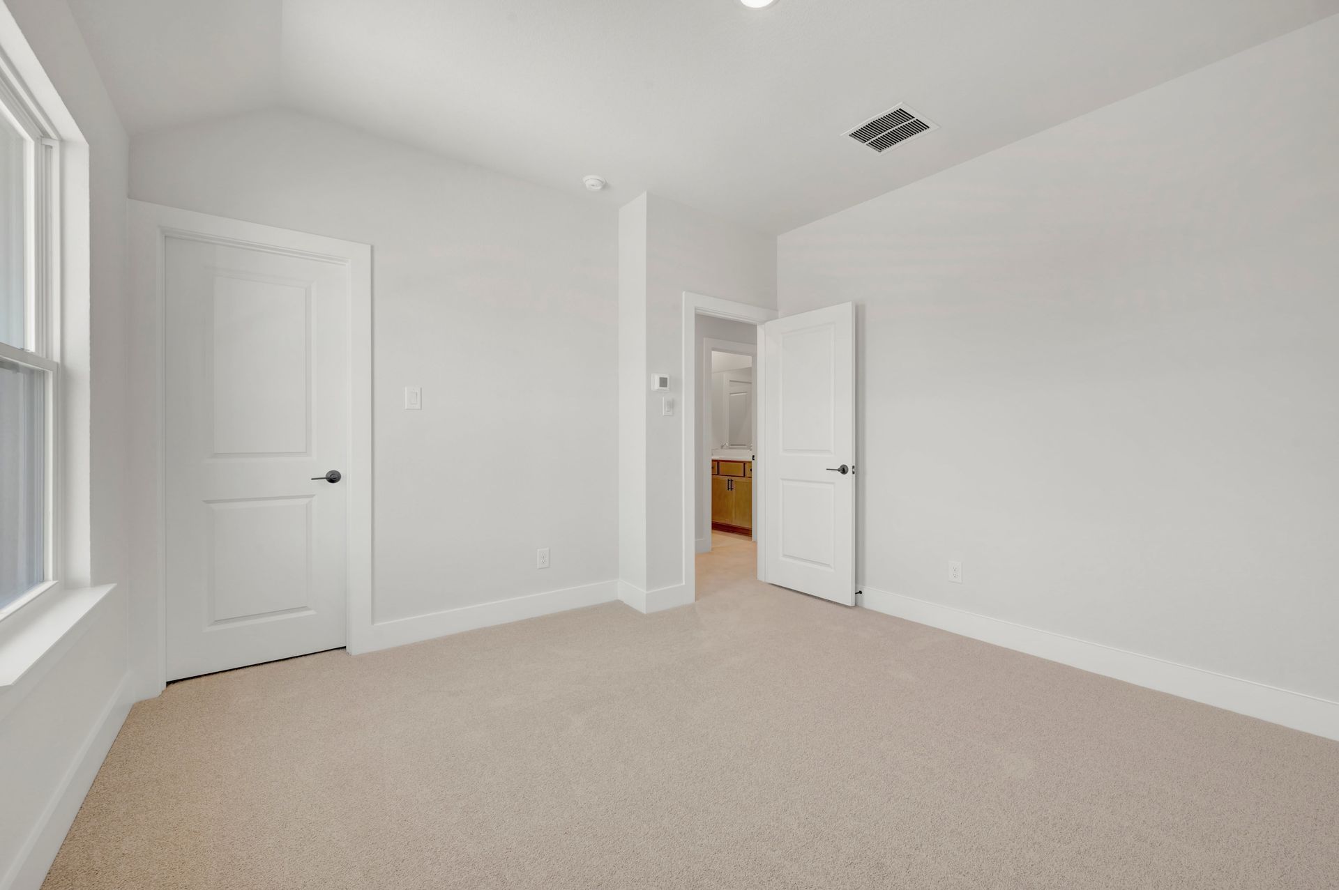 11737 Treehouse Trail