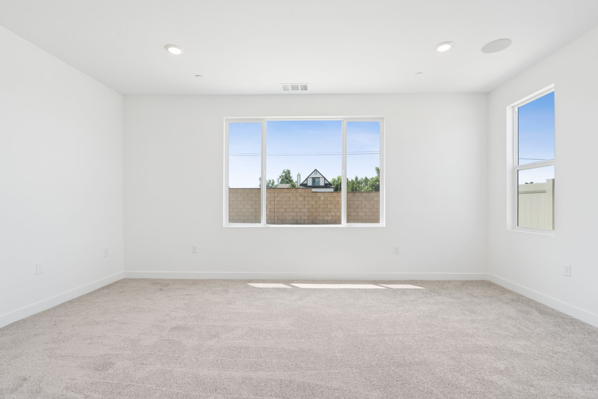 1700 Sandpiper Avenue