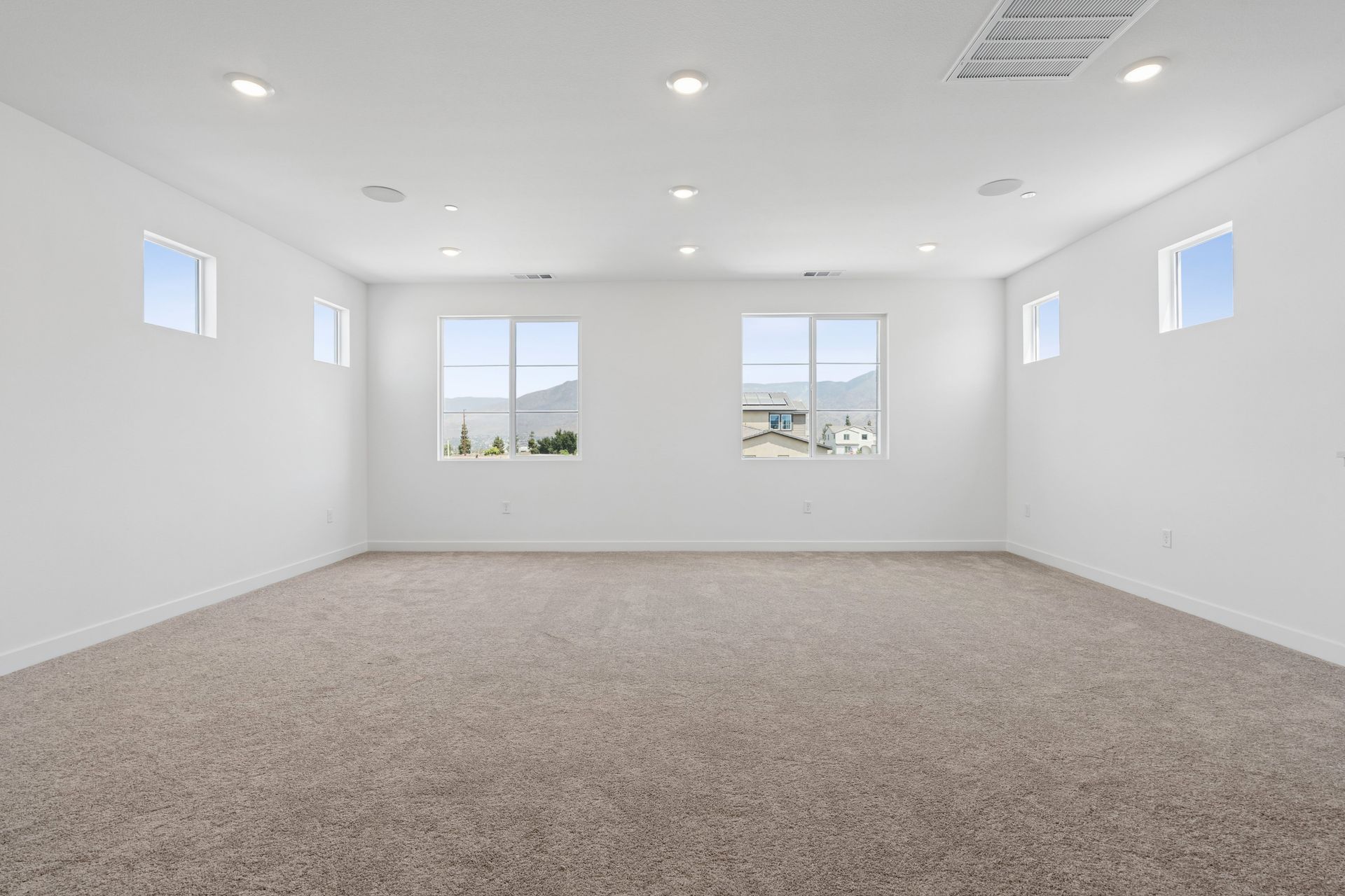 1700 Sandpiper Avenue