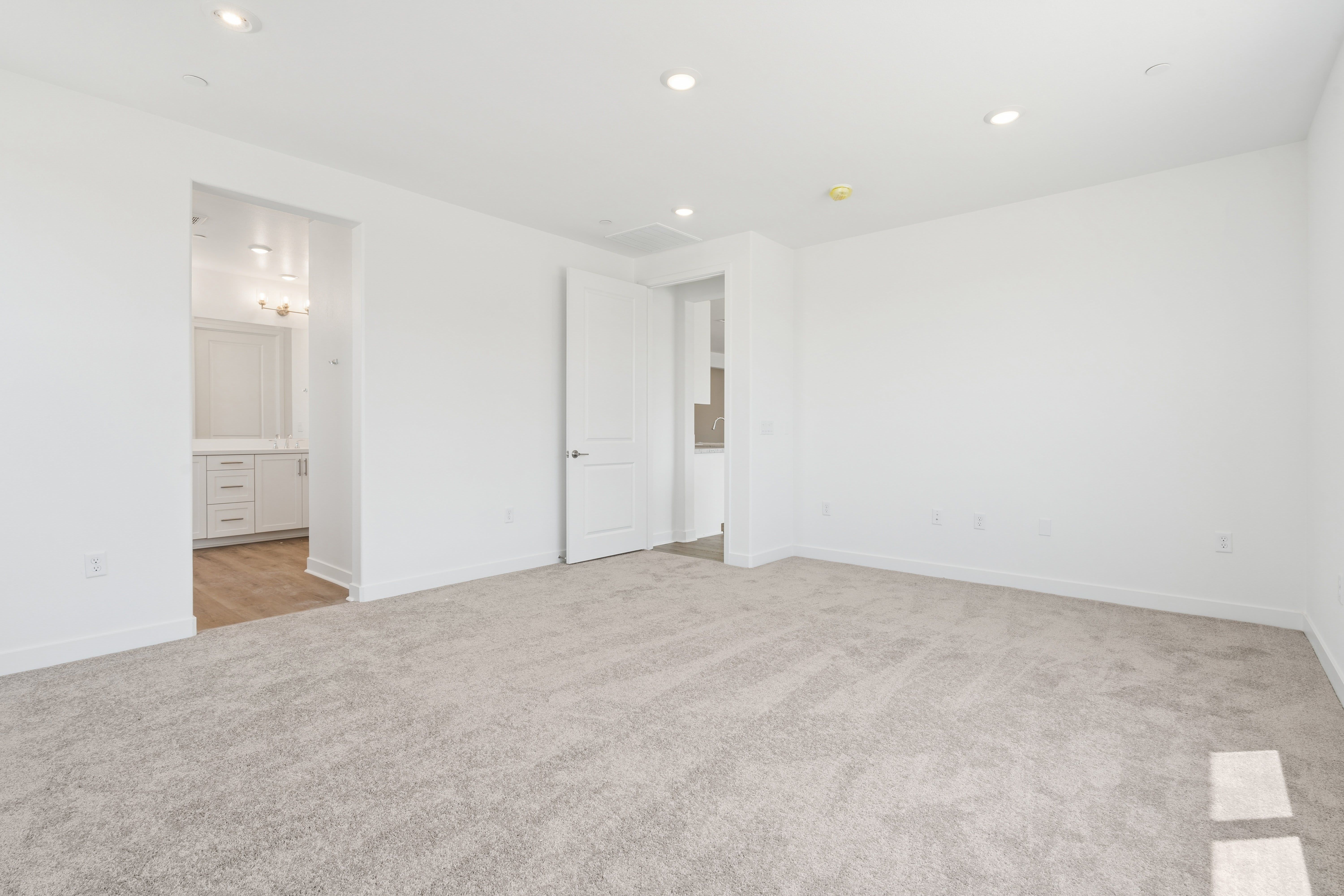 1700 Sandpiper Avenue