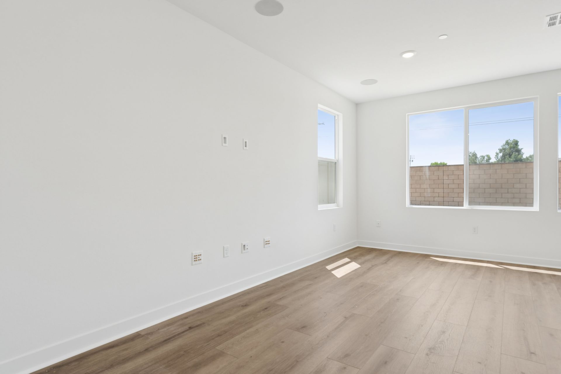 1700 Sandpiper Avenue