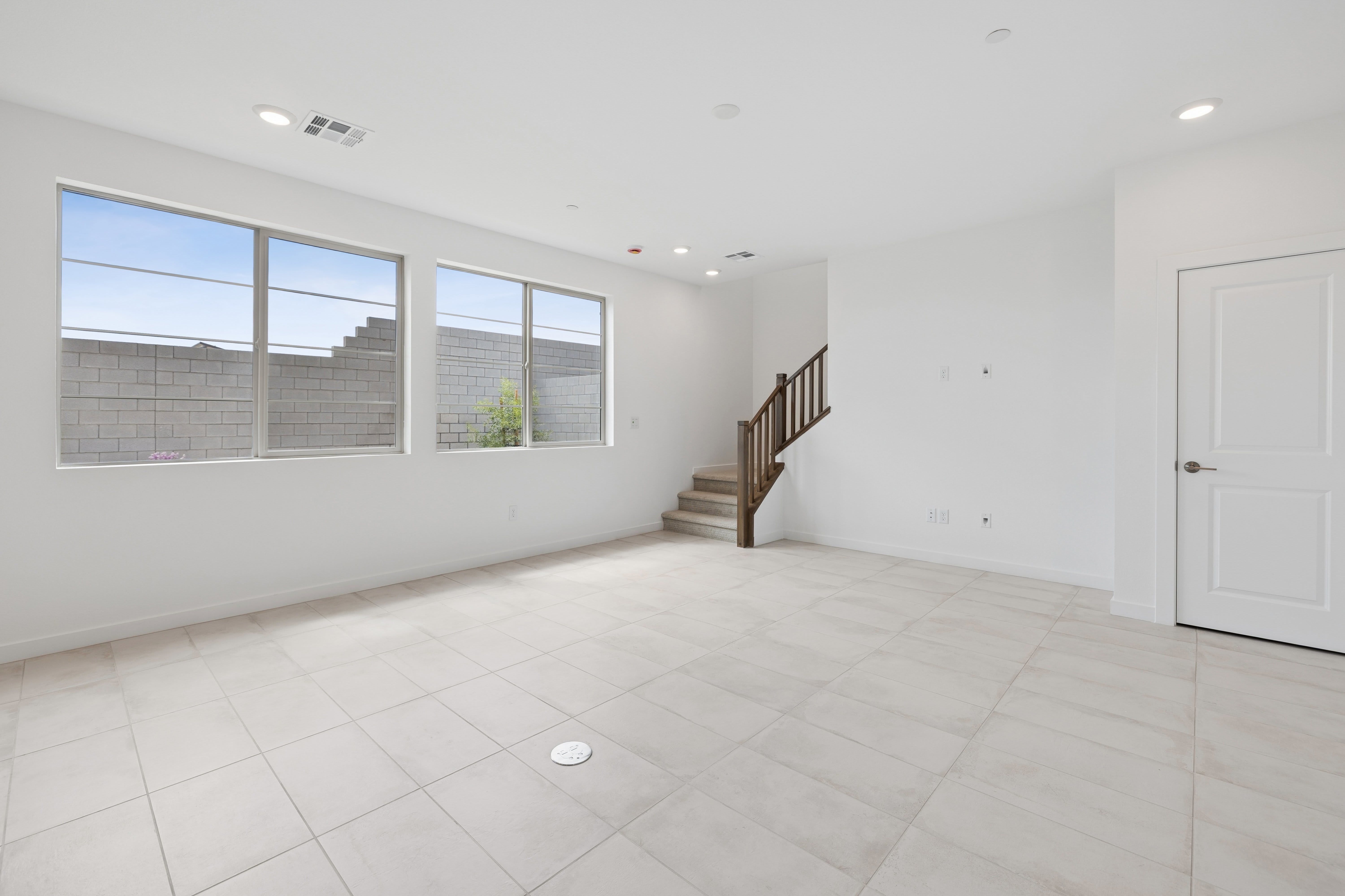 10457 Mountain Aster Avenue