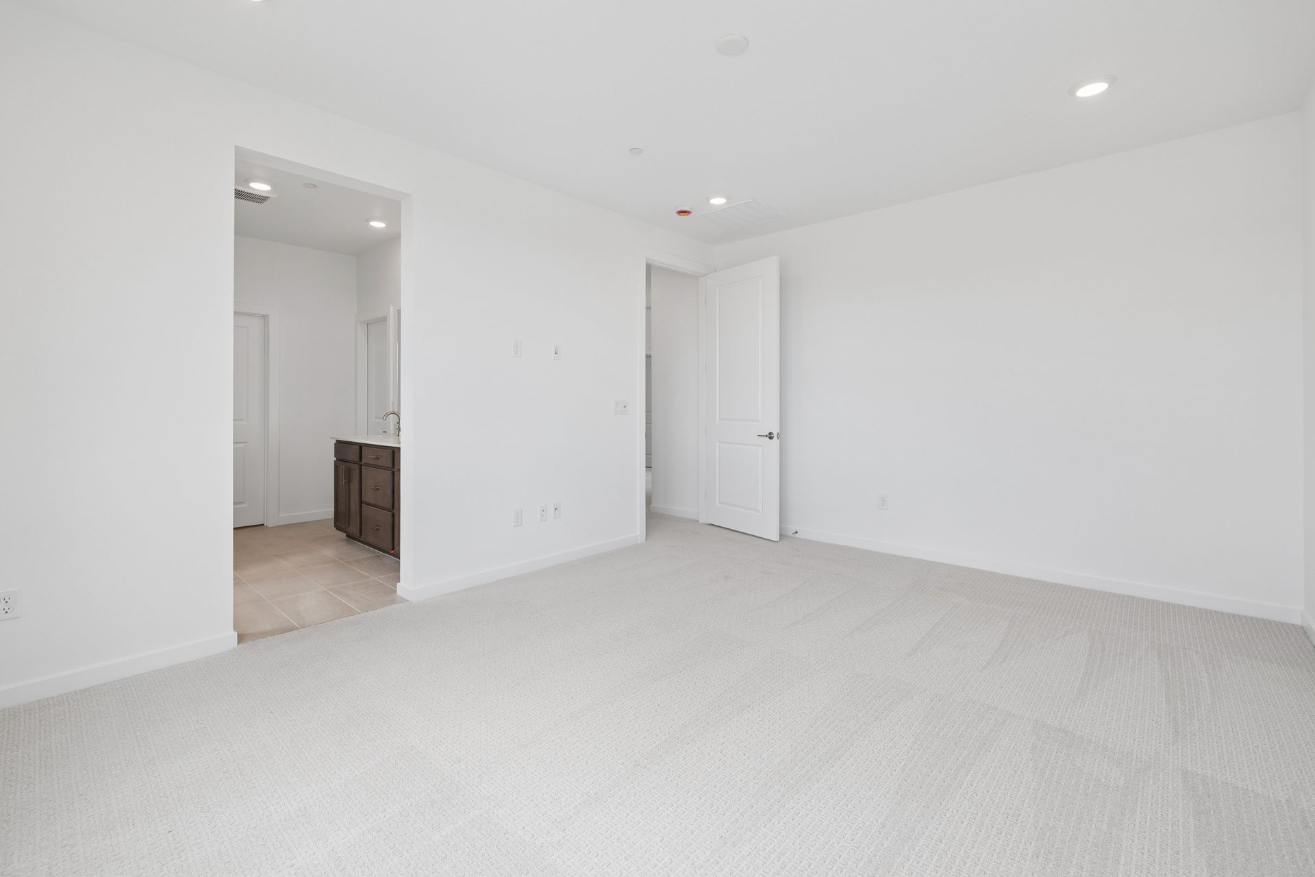 10457 Mountain Aster Avenue