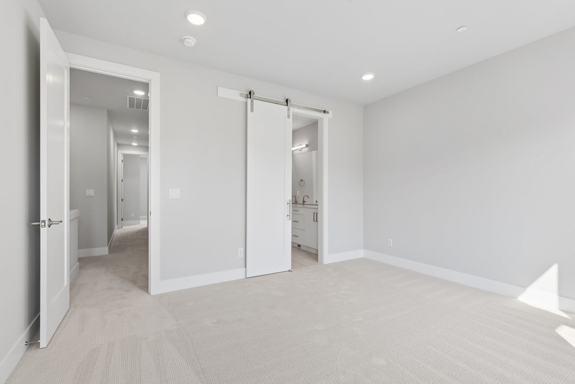 12207 137th PL NE Bldg 26-103