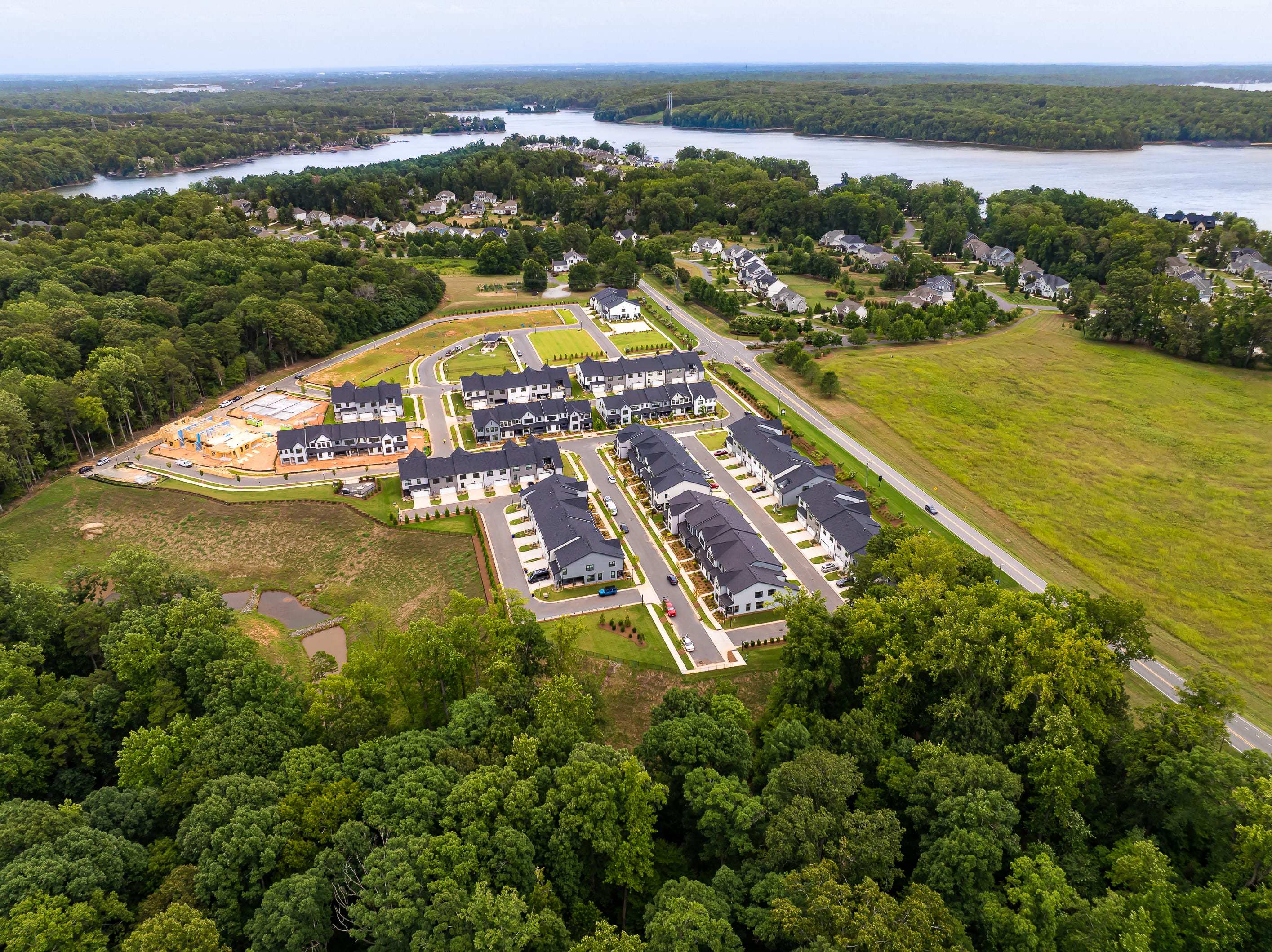 332 Ardmore Dr