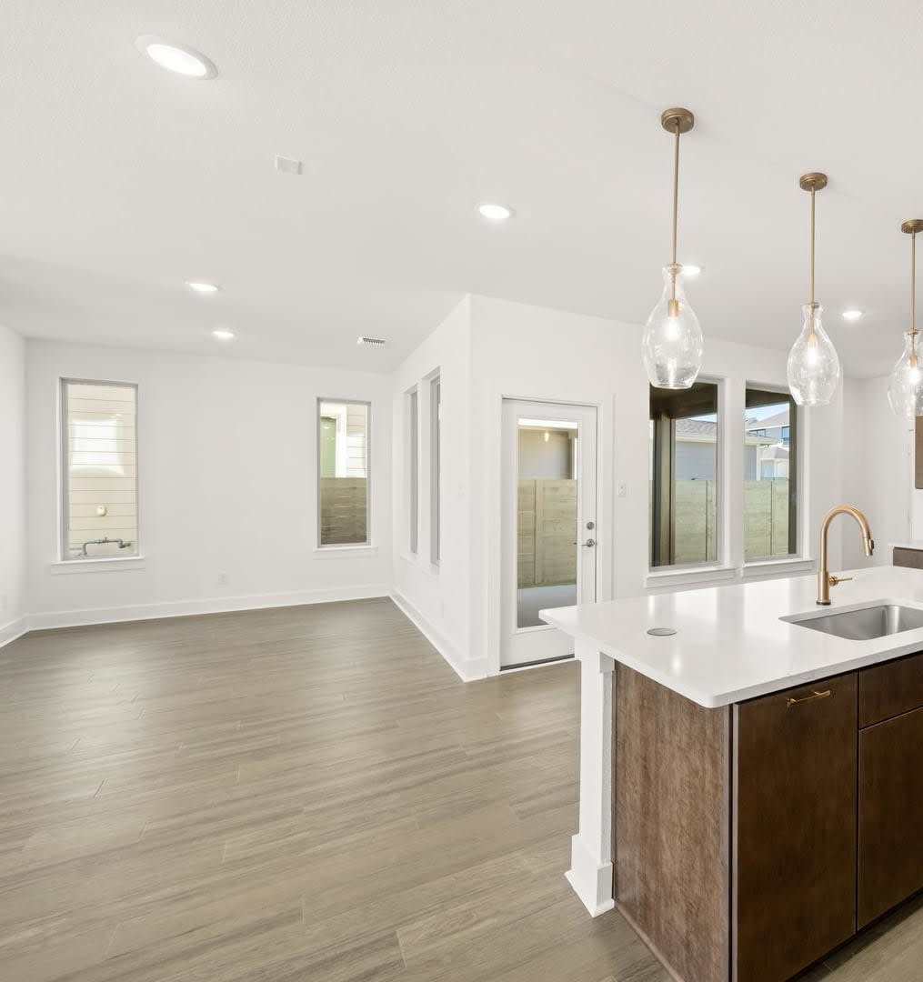 1421 Laurel Lane