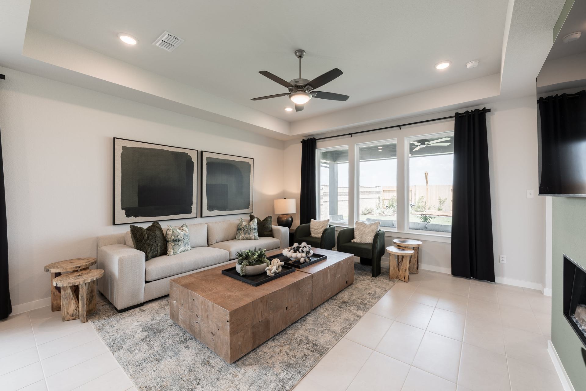21815 Yellow Sunset Lane
