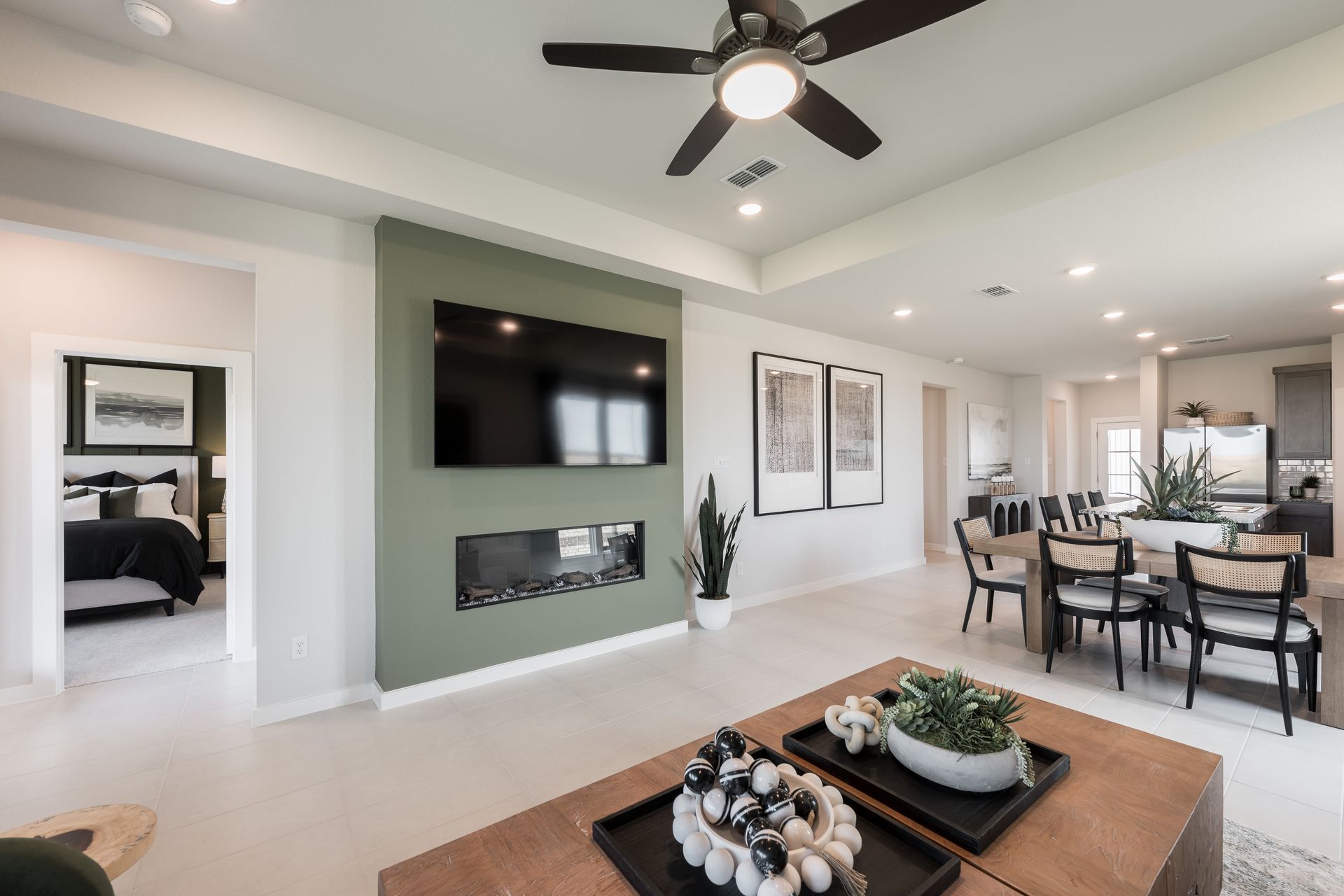 21815 Yellow Sunset Lane