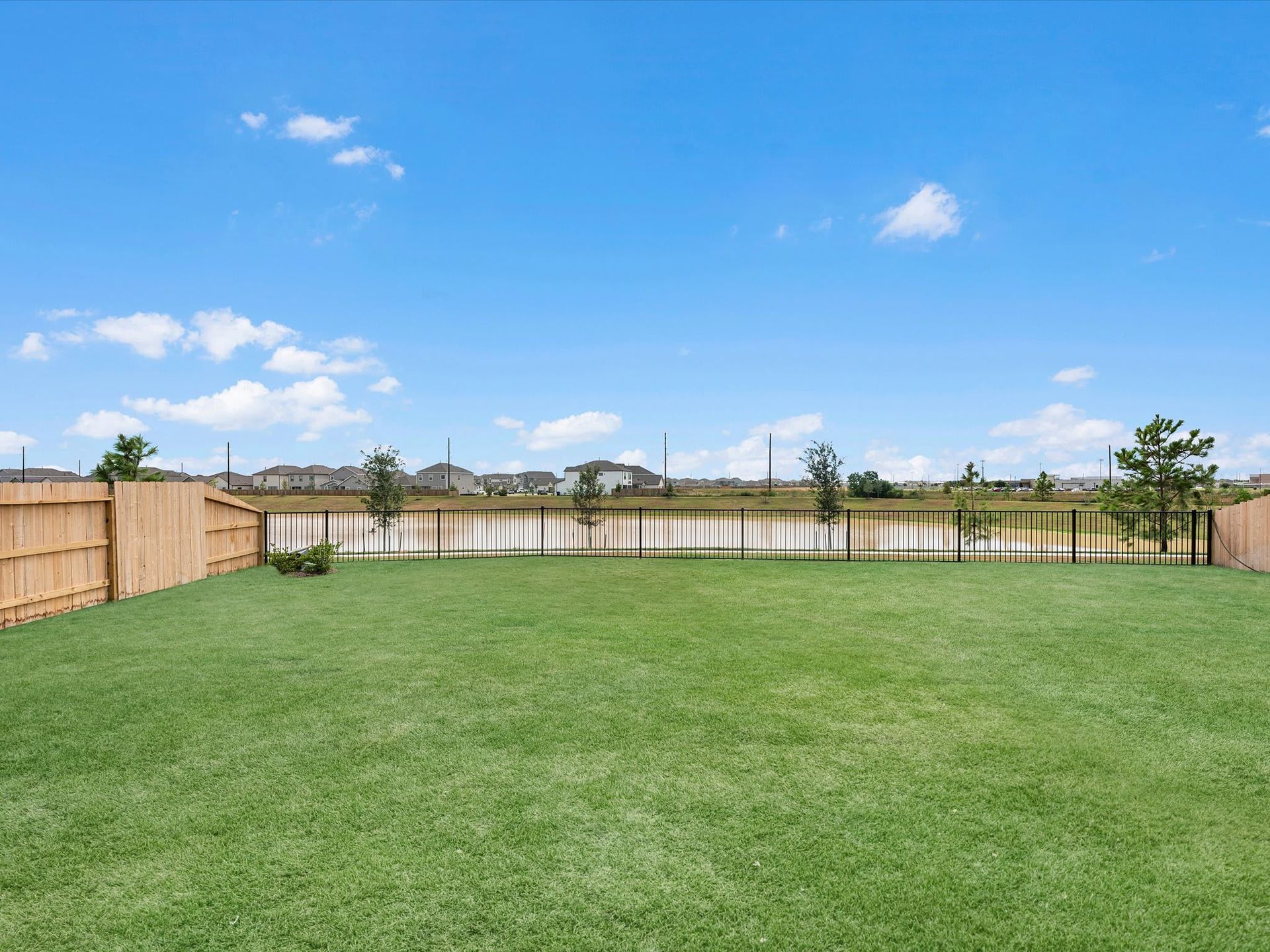 7826 Shimmering Star Lane