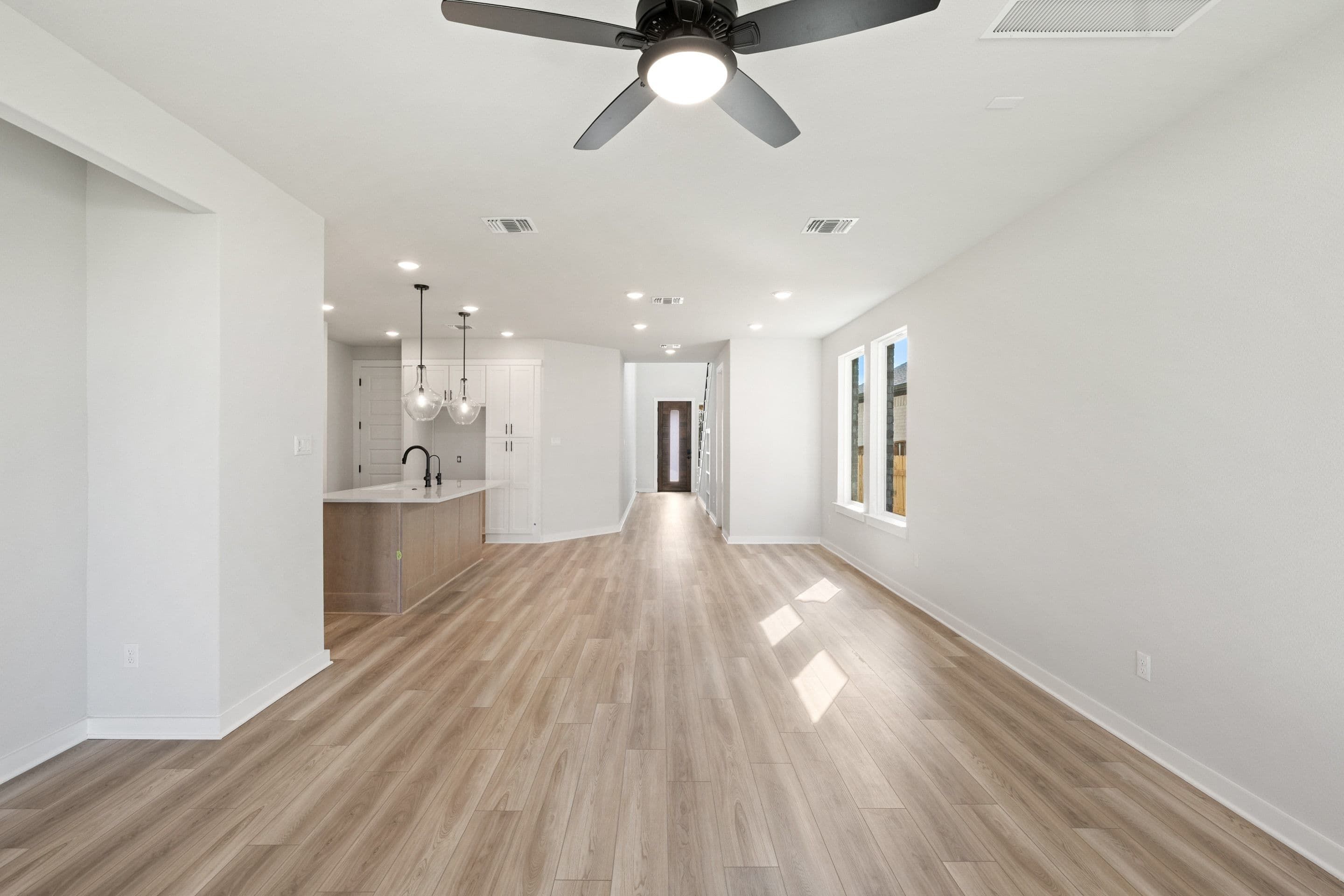 260 Bloomington Loop