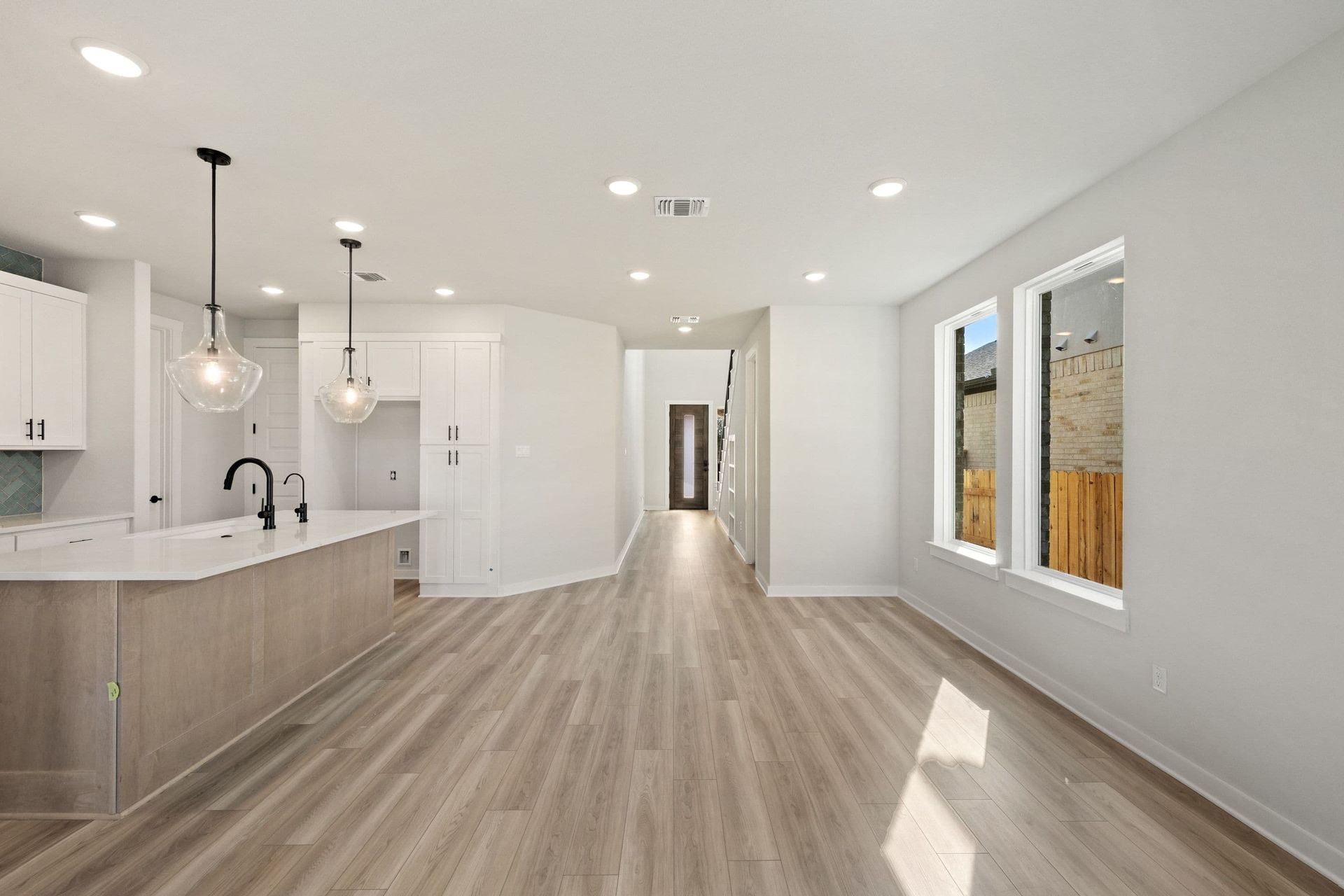 260 Bloomington Loop
