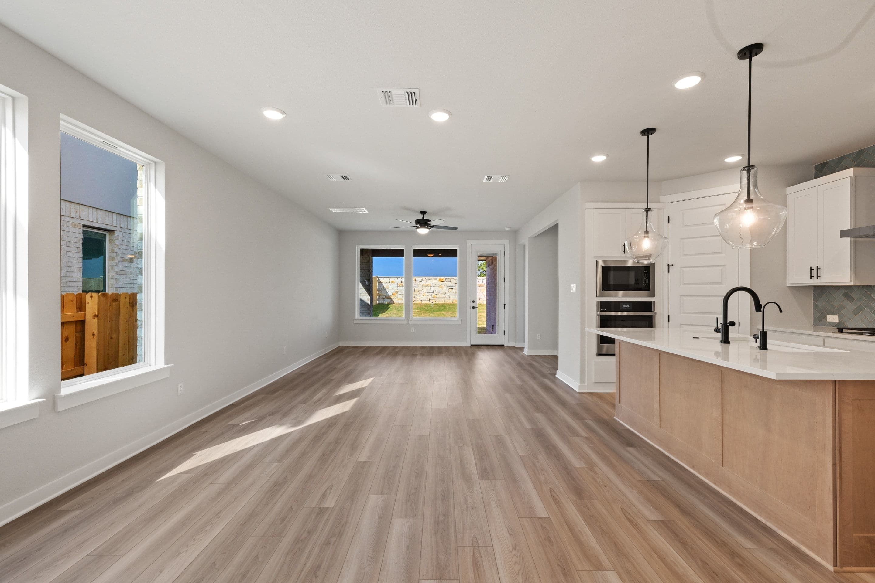 260 Bloomington Loop