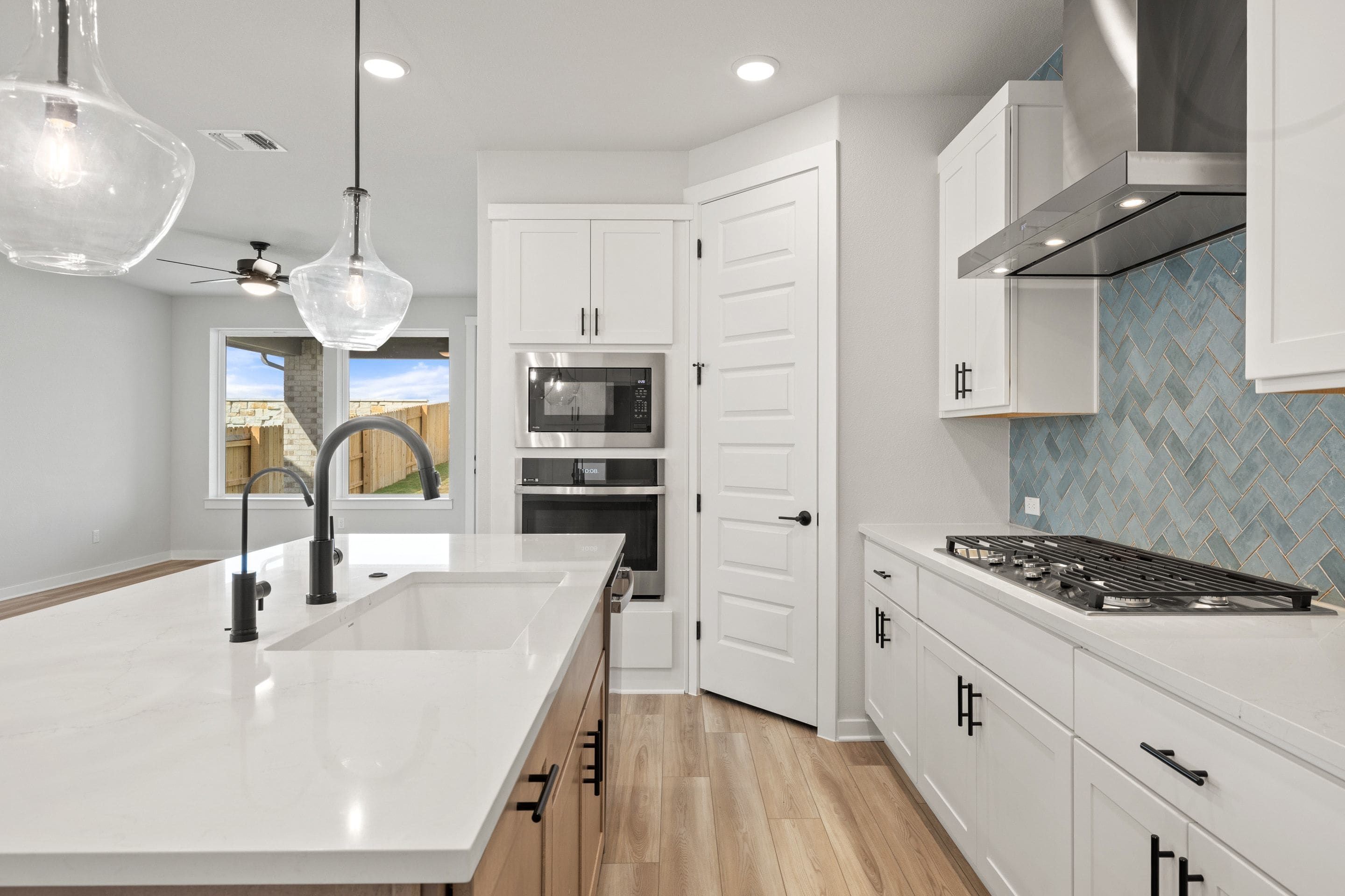 260 Bloomington Loop