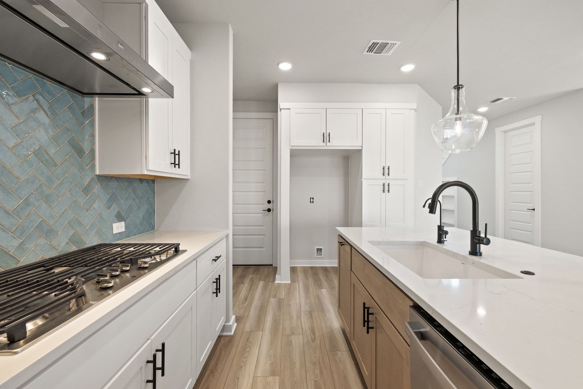 260 Bloomington Loop