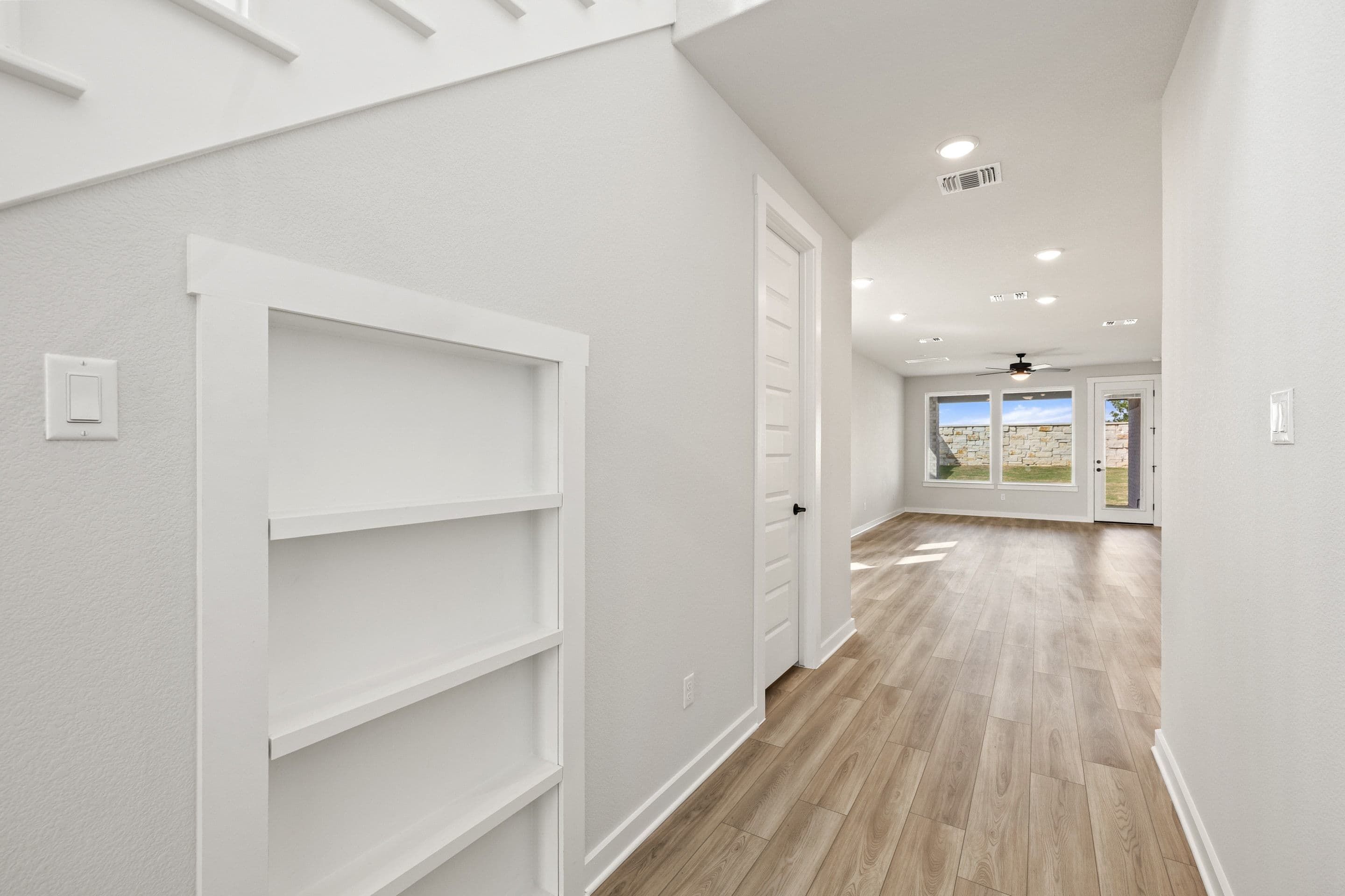260 Bloomington Loop