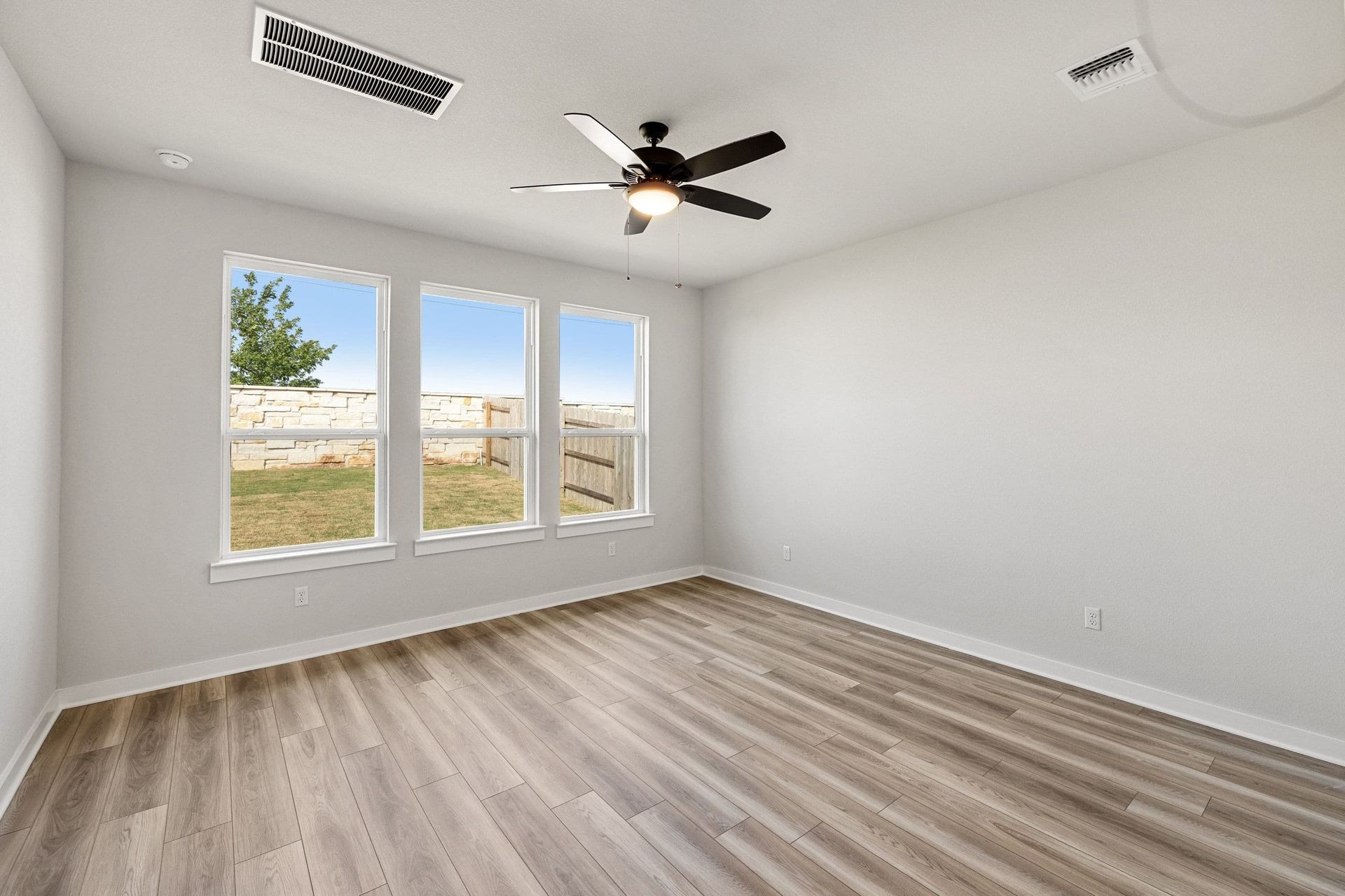 260 Bloomington Loop