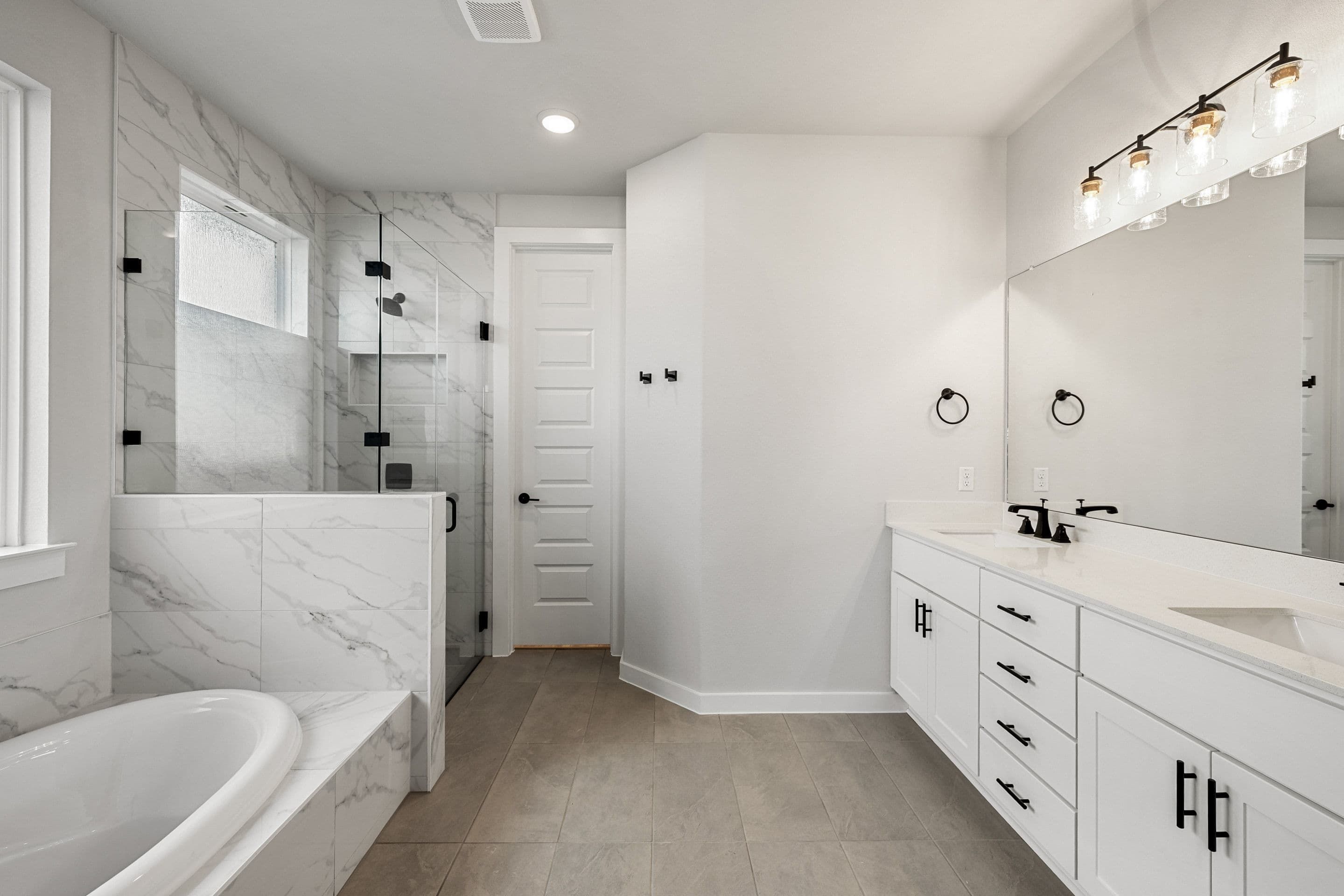 260 Bloomington Loop