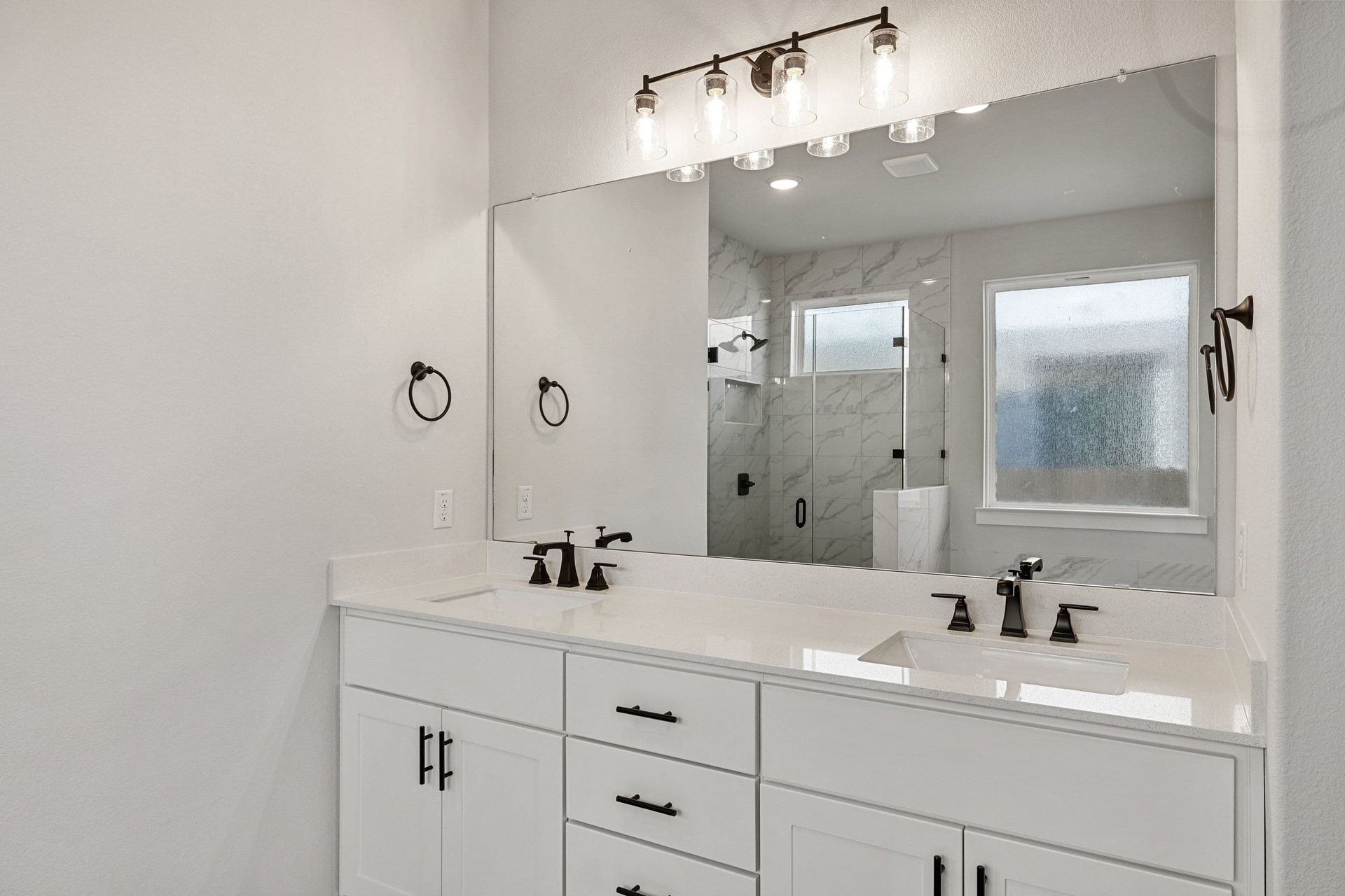 260 Bloomington Loop